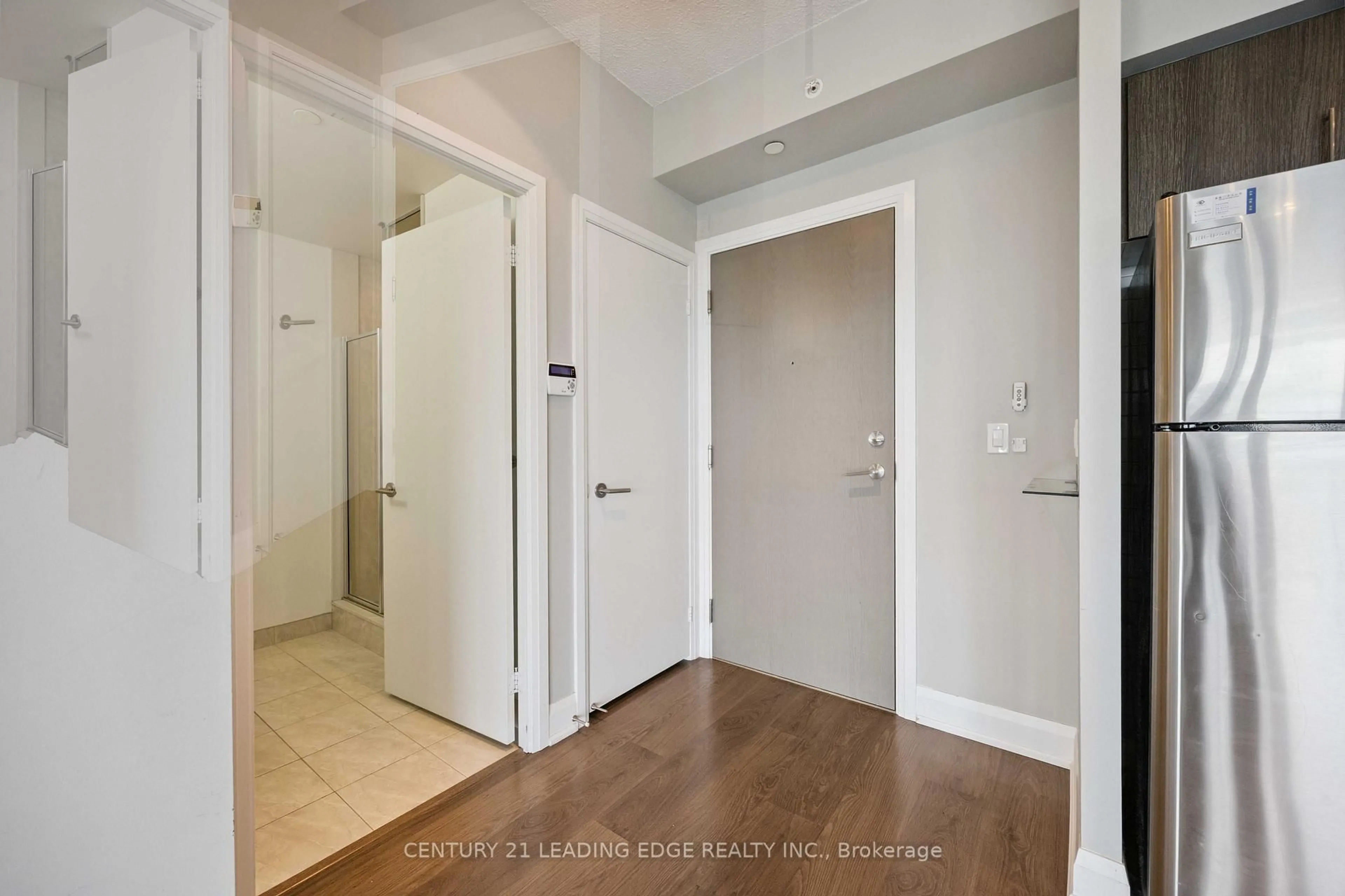 Indoor entryway for 160 Vanderhoof Ave #1515, Toronto Ontario M4G 0B7