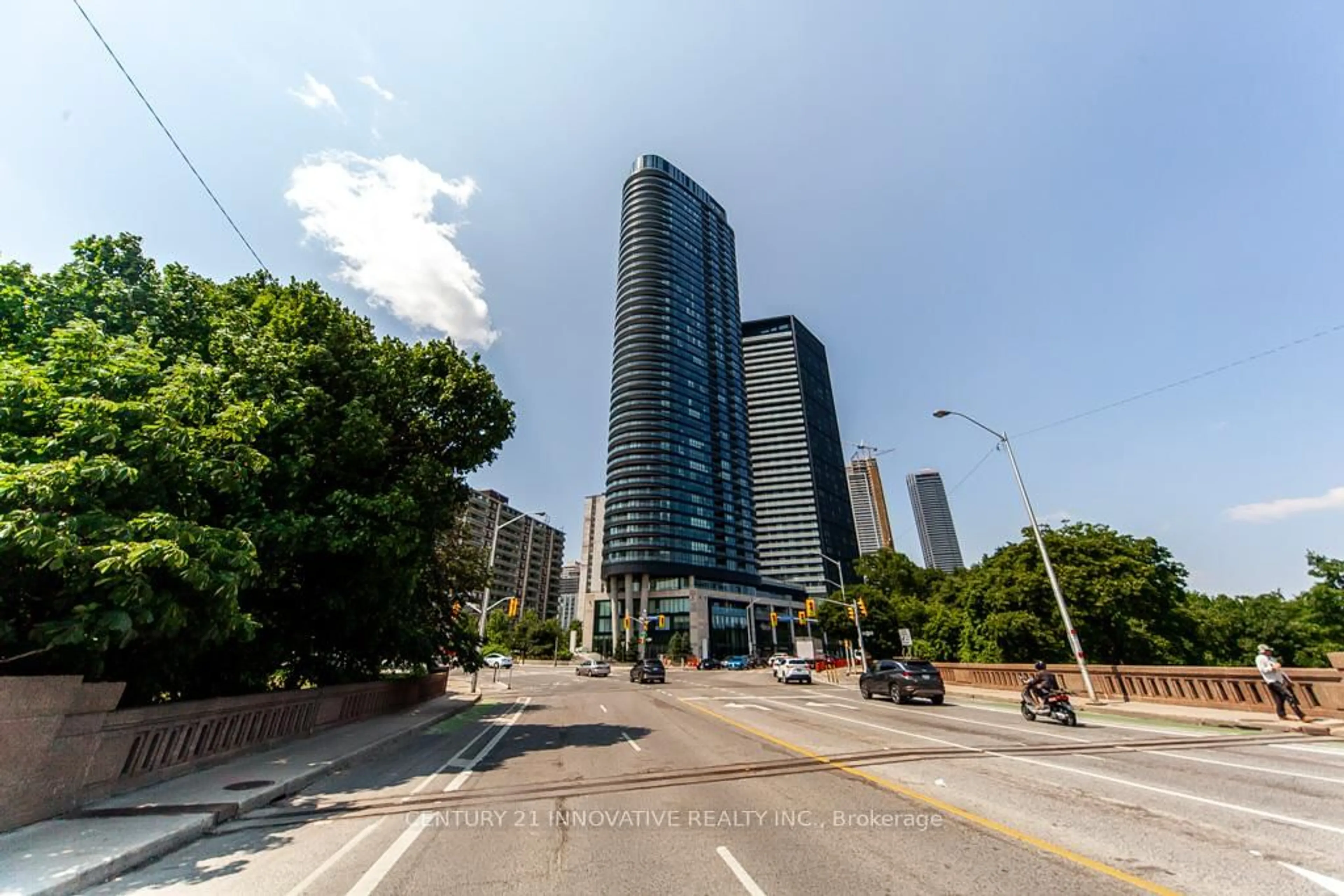 Unknown for 585 Bloor St #2924, Toronto Ontario M4W 0B3