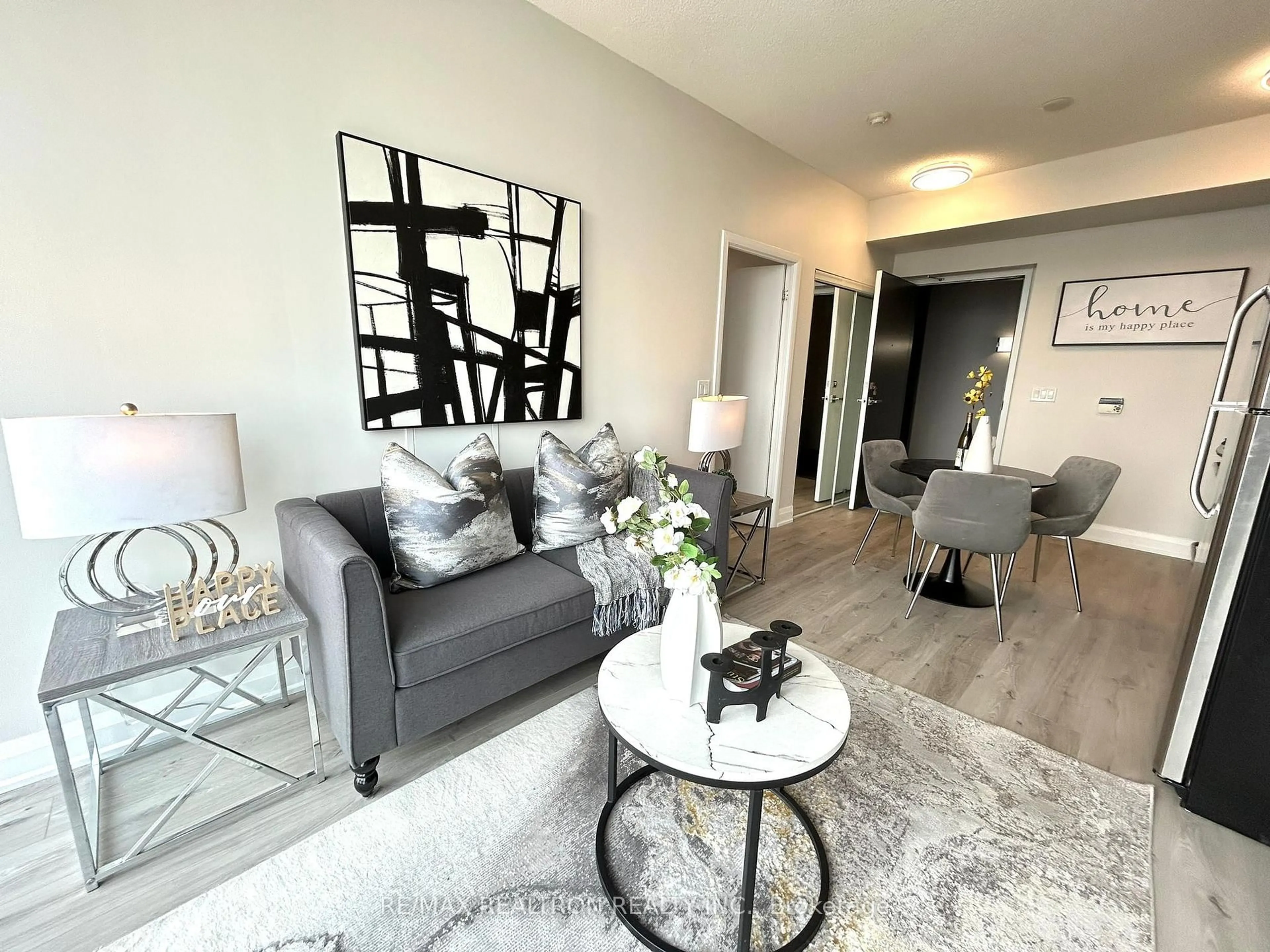 Living room with furniture, unknown for 832 Bay St #4109, Toronto Ontario M5S 1Z6