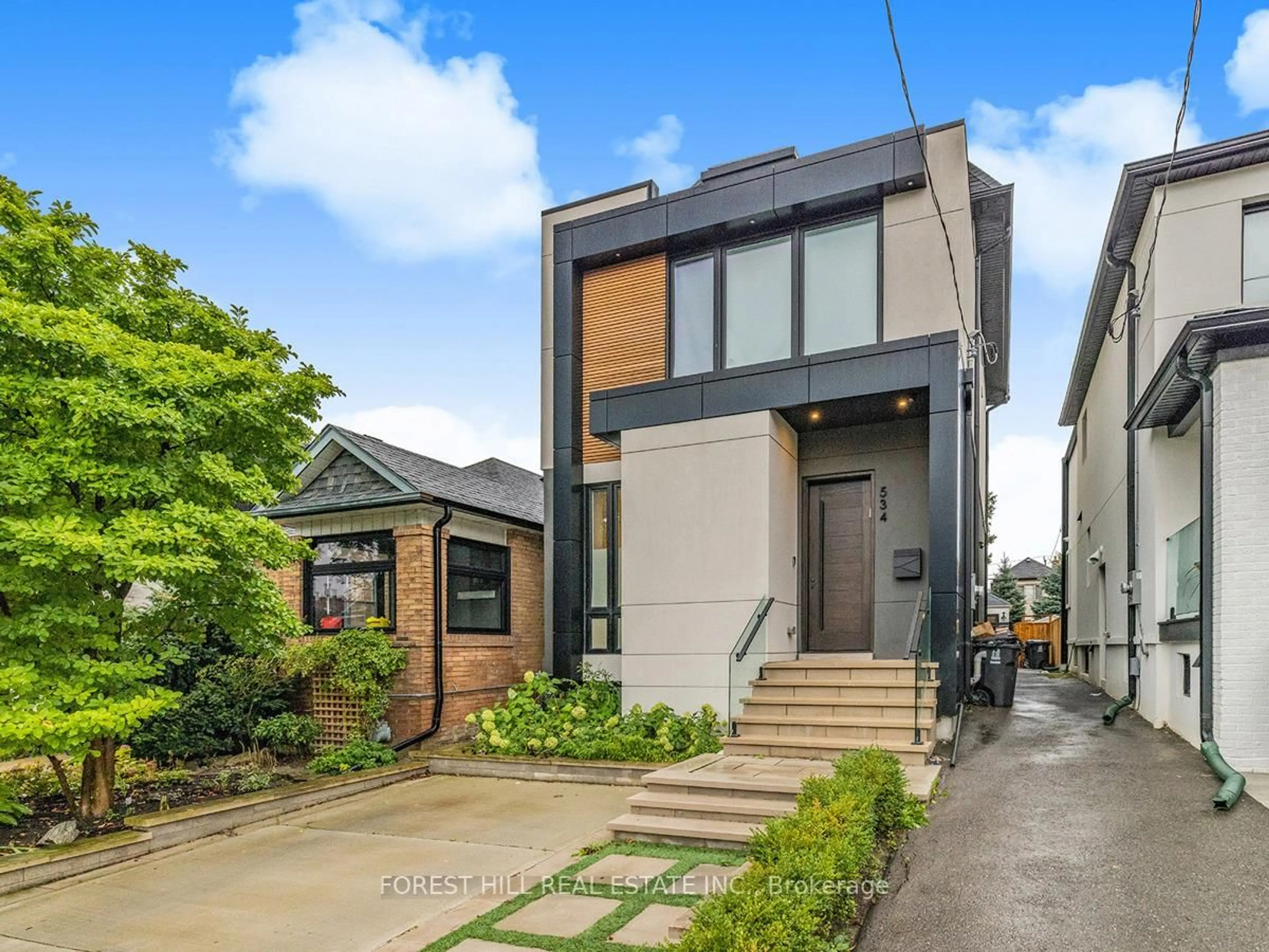 Home with brick exterior material, street for 534 Rushton Rd, Toronto Ontario M6C 2Y5