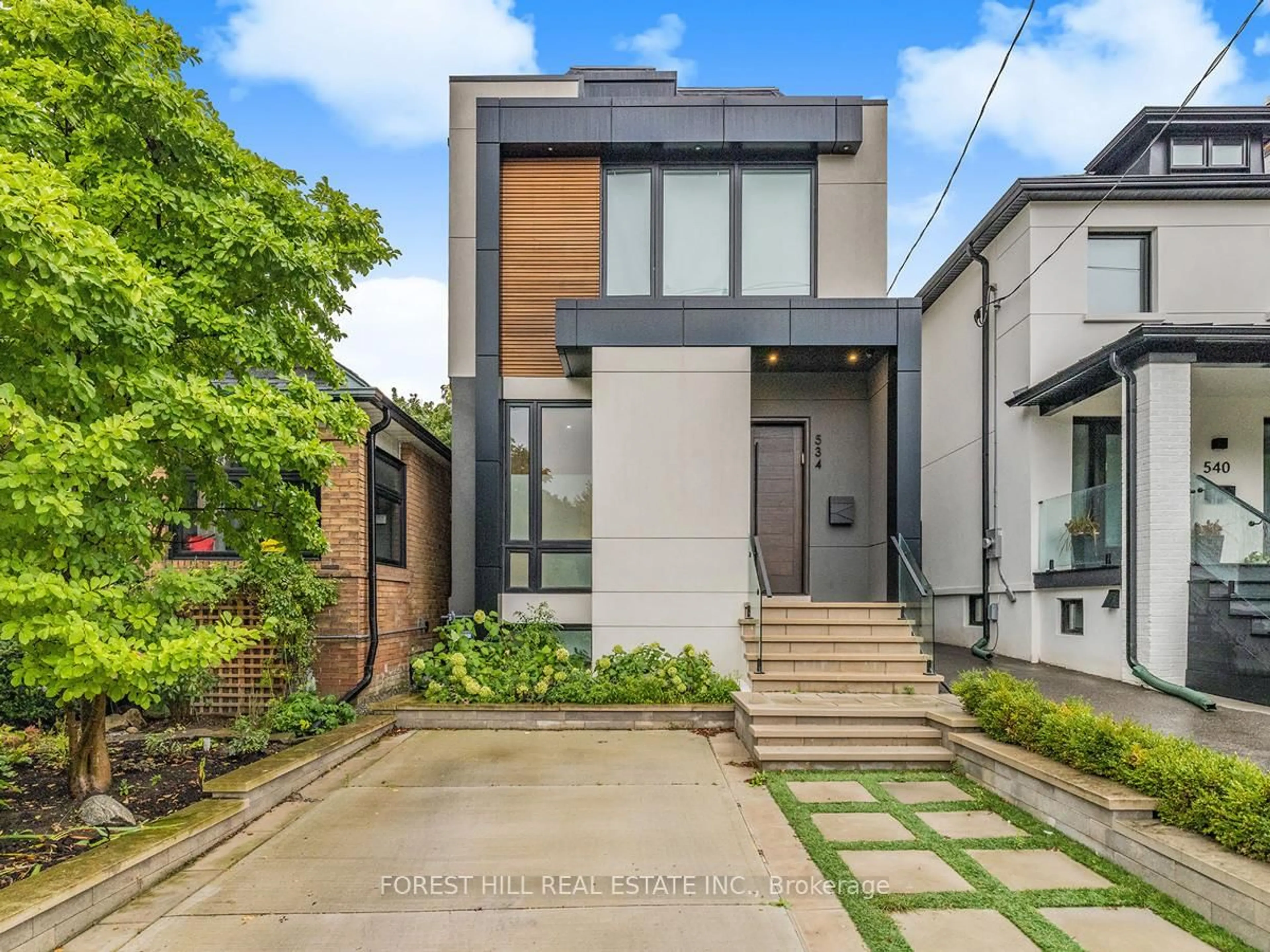 Home with brick exterior material, street for 534 Rushton Rd, Toronto Ontario M6C 2Y5