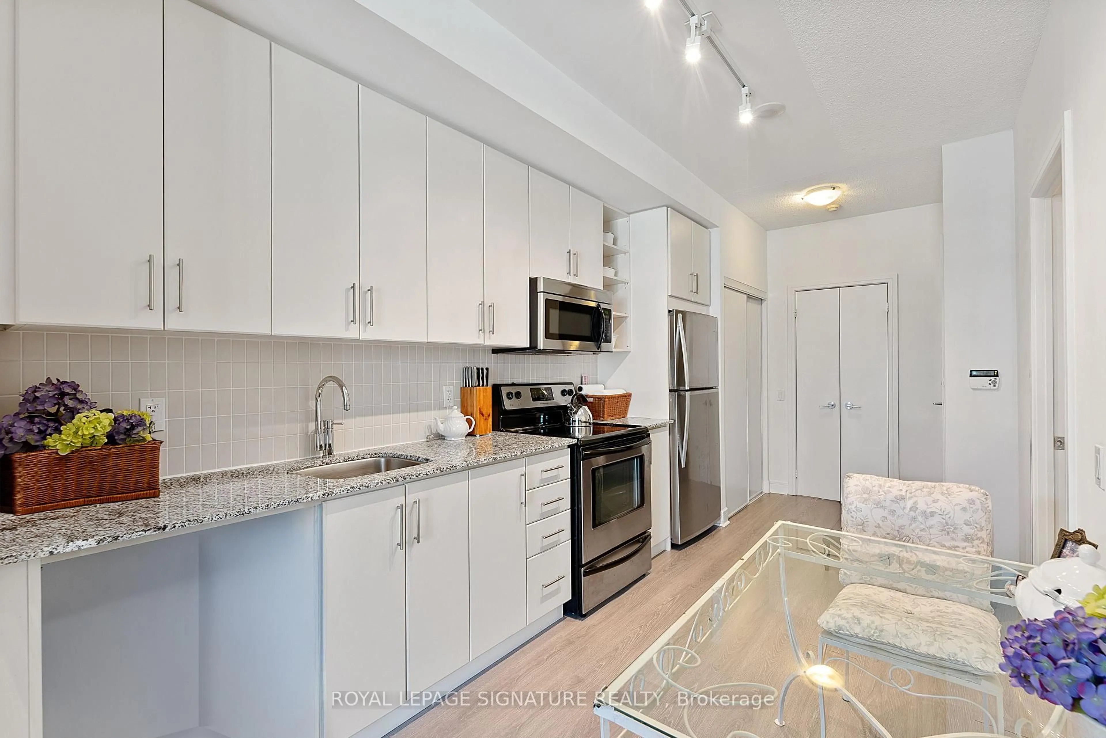 Unknown for 116 George St #N1104, Toronto Ontario M5A 3S2