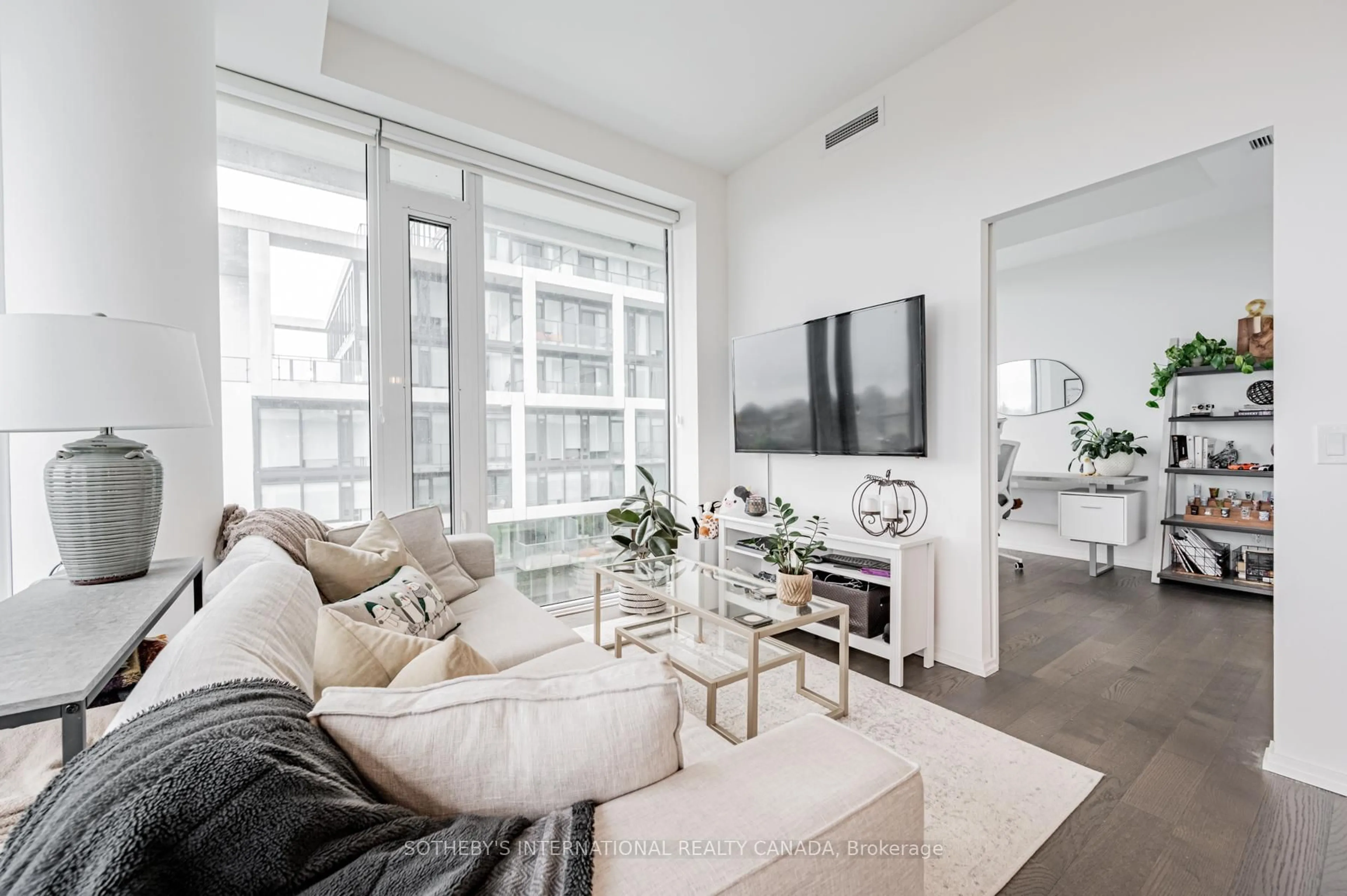 Living room with furniture, unknown for 5 Soudan Ave #905, Toronto Ontario M4S 0B1