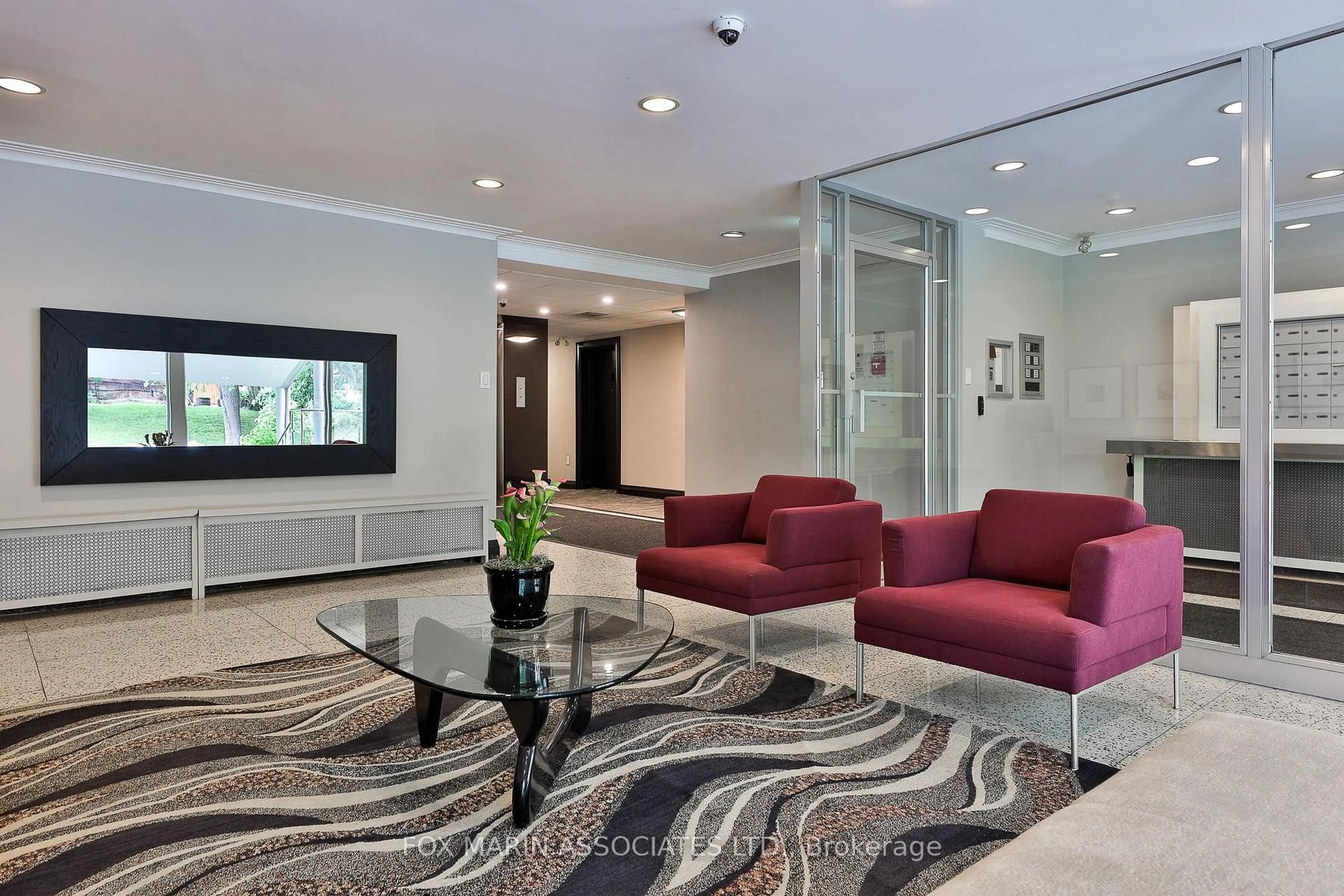 Lobby for 40 Glen Rd #107, Toronto Ontario M4W 2V1