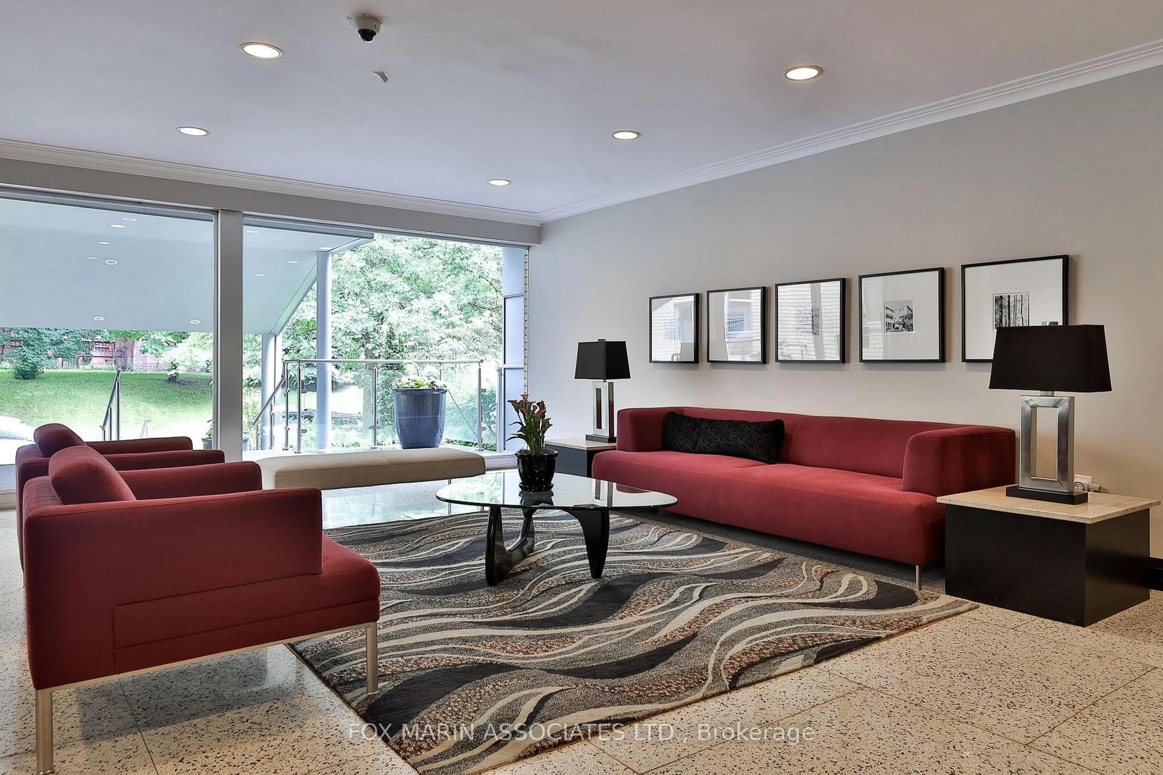 Lobby for 40 Glen Rd #107, Toronto Ontario M4W 2V1