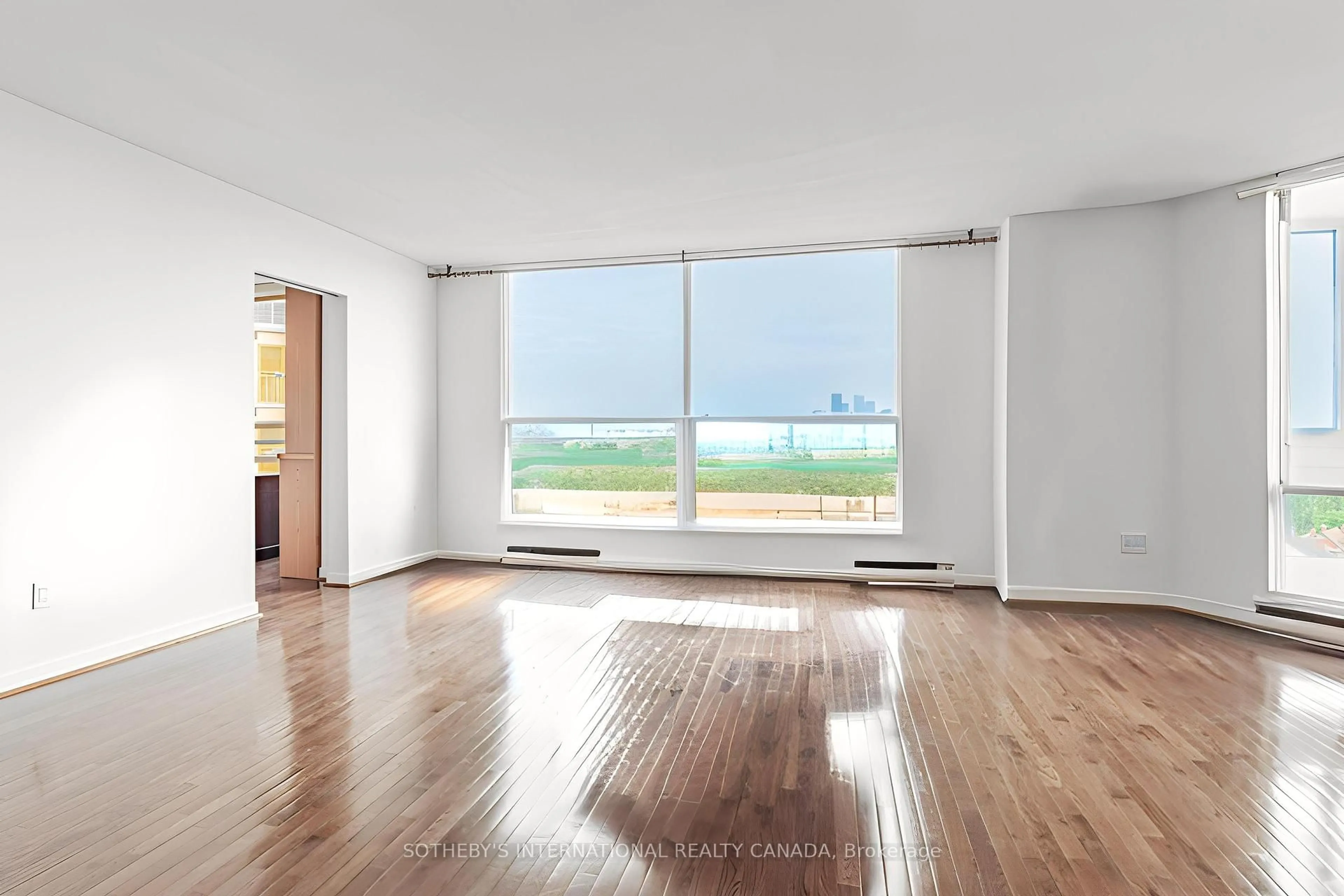 A pic of a room for 240 Heath St #1403, Toronto Ontario M5P 3L5