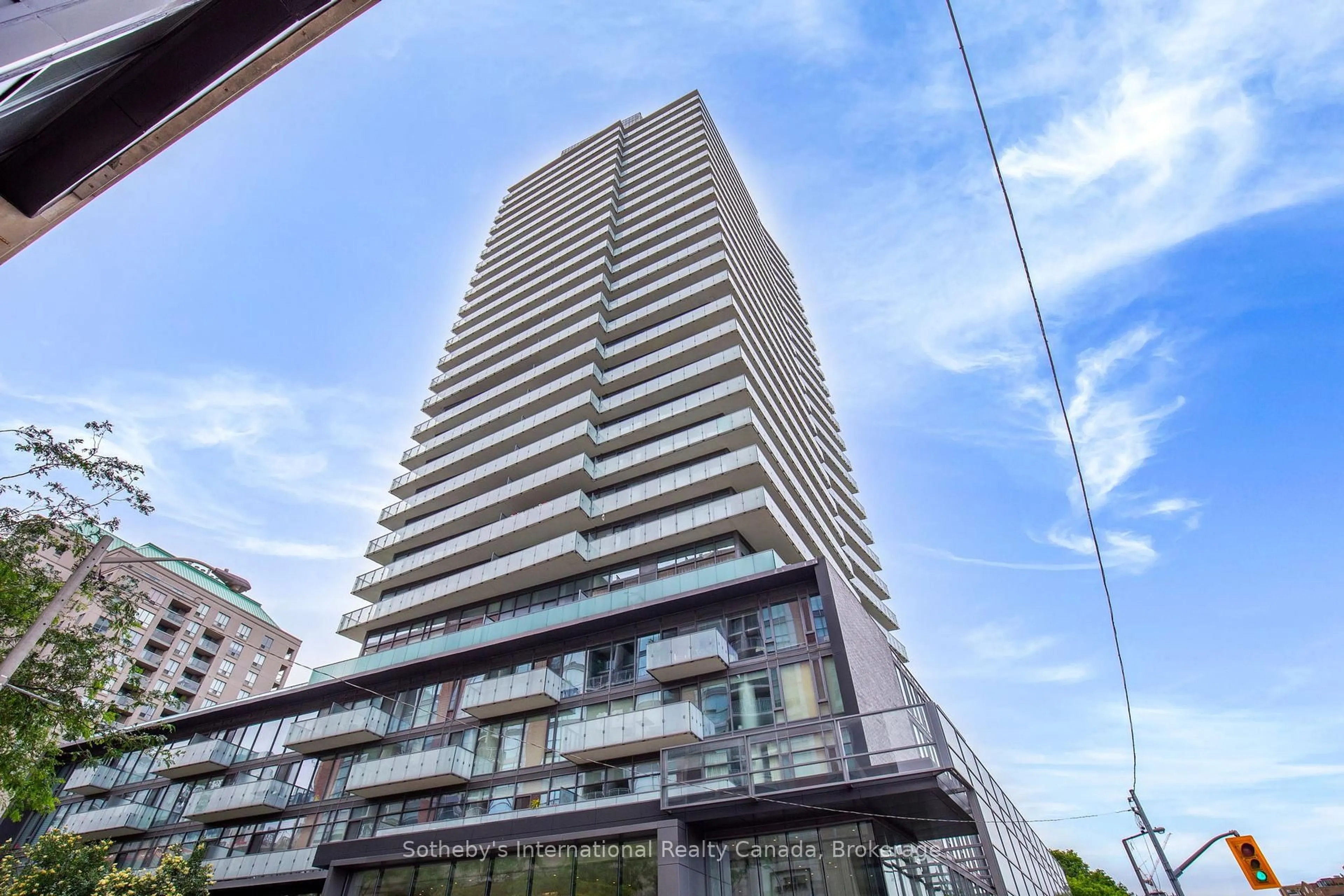 Indoor foyer for 1815 Yonge St #1806, Toronto Ontario M4T 2A4