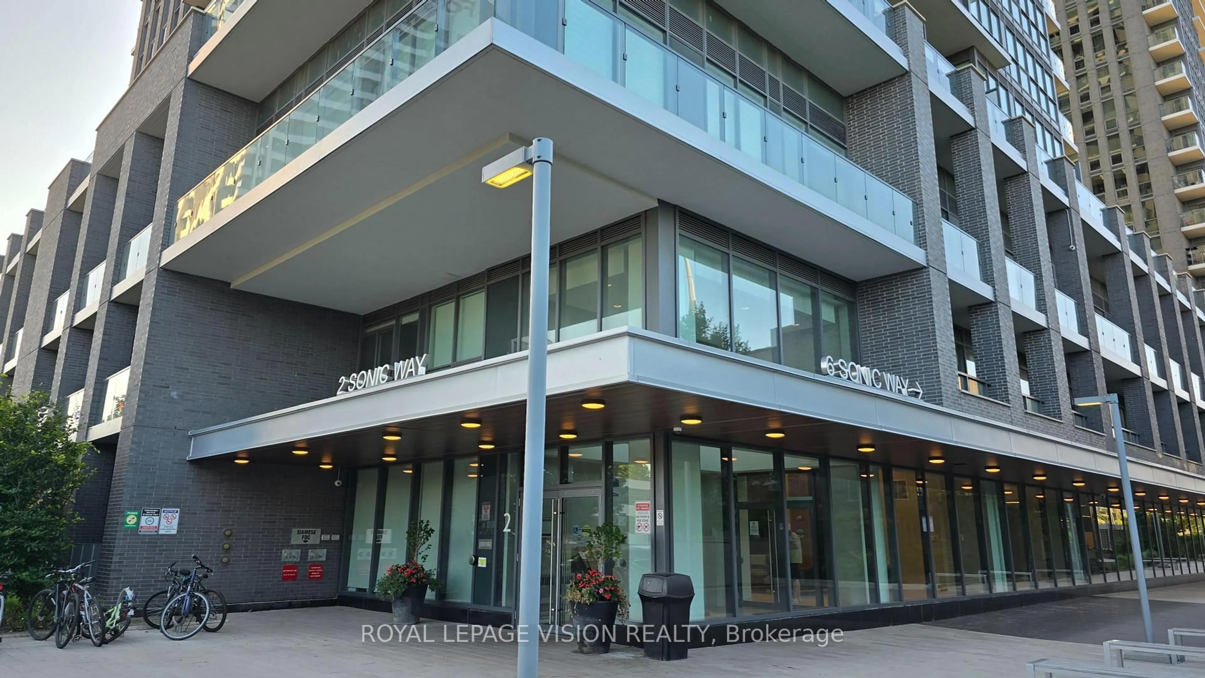 Indoor foyer for 2 Sonic Way #1909, Toronto Ontario M3C 0P2