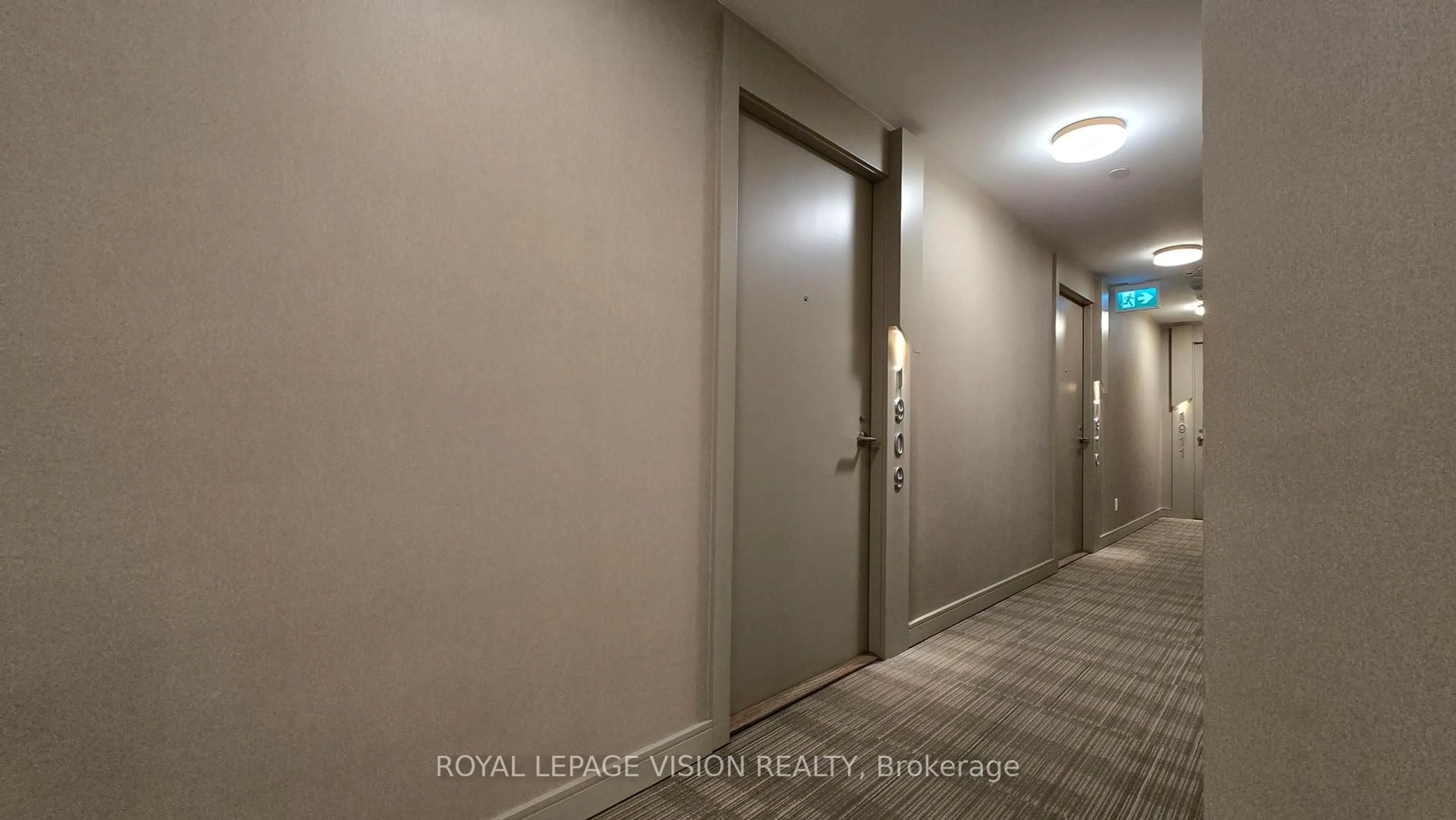 Indoor foyer for 2 Sonic Way #1909, Toronto Ontario M3C 0P2