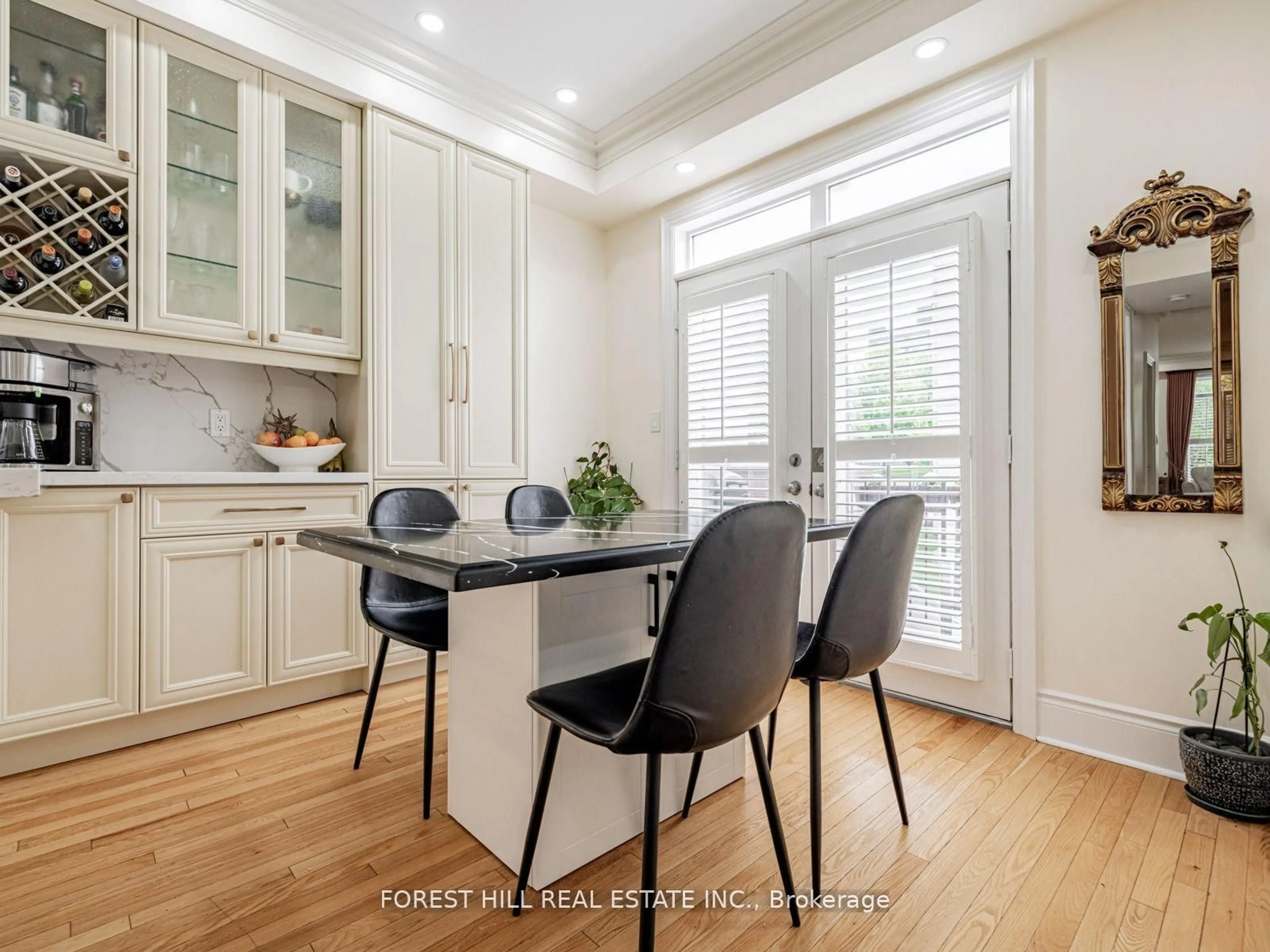 Open concept kitchen, unknown for 22 Espana Lane, Toronto Ontario M2N 7K8