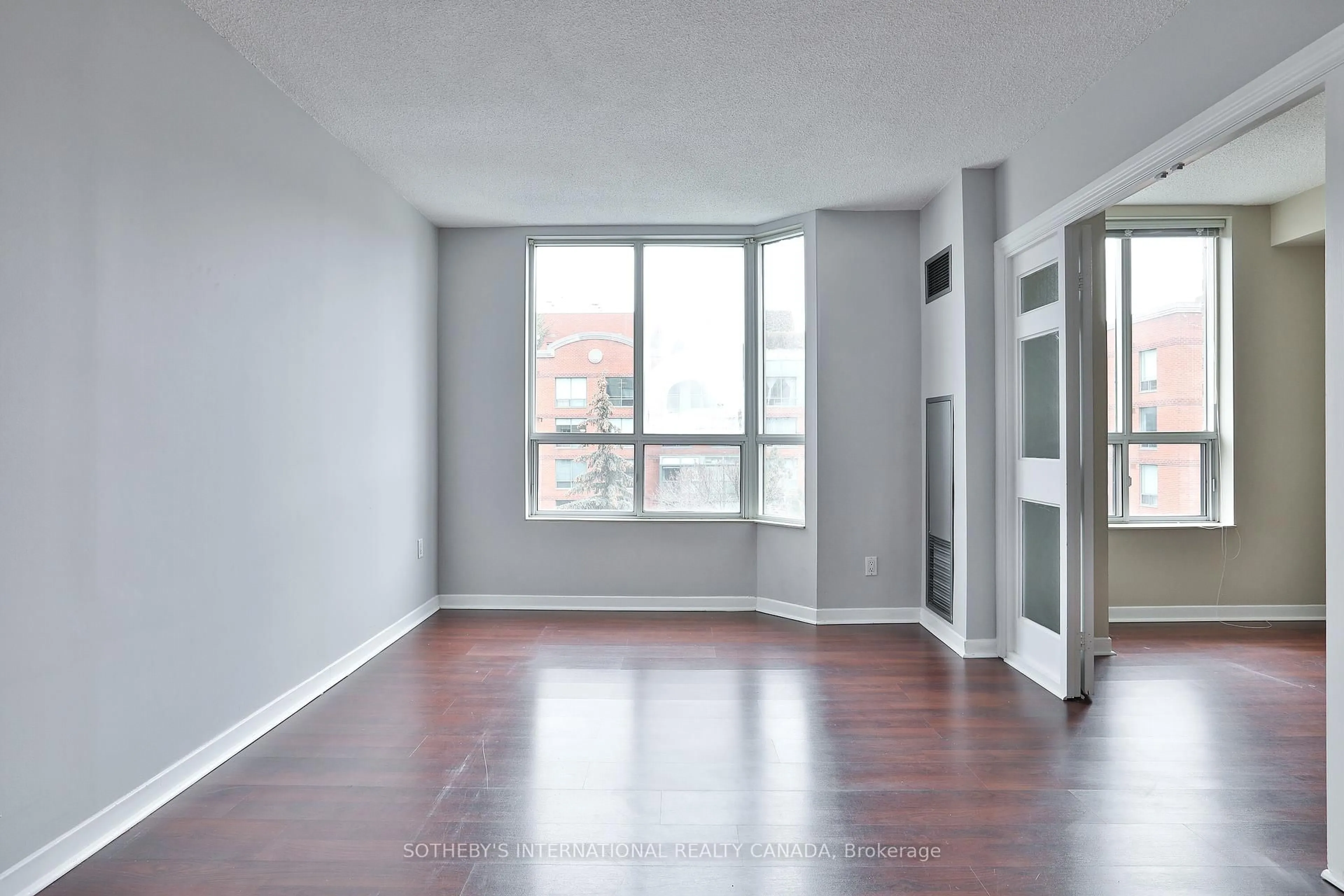 A pic of a room for 284 Bloor St #704, Toronto Ontario M5S 3B8