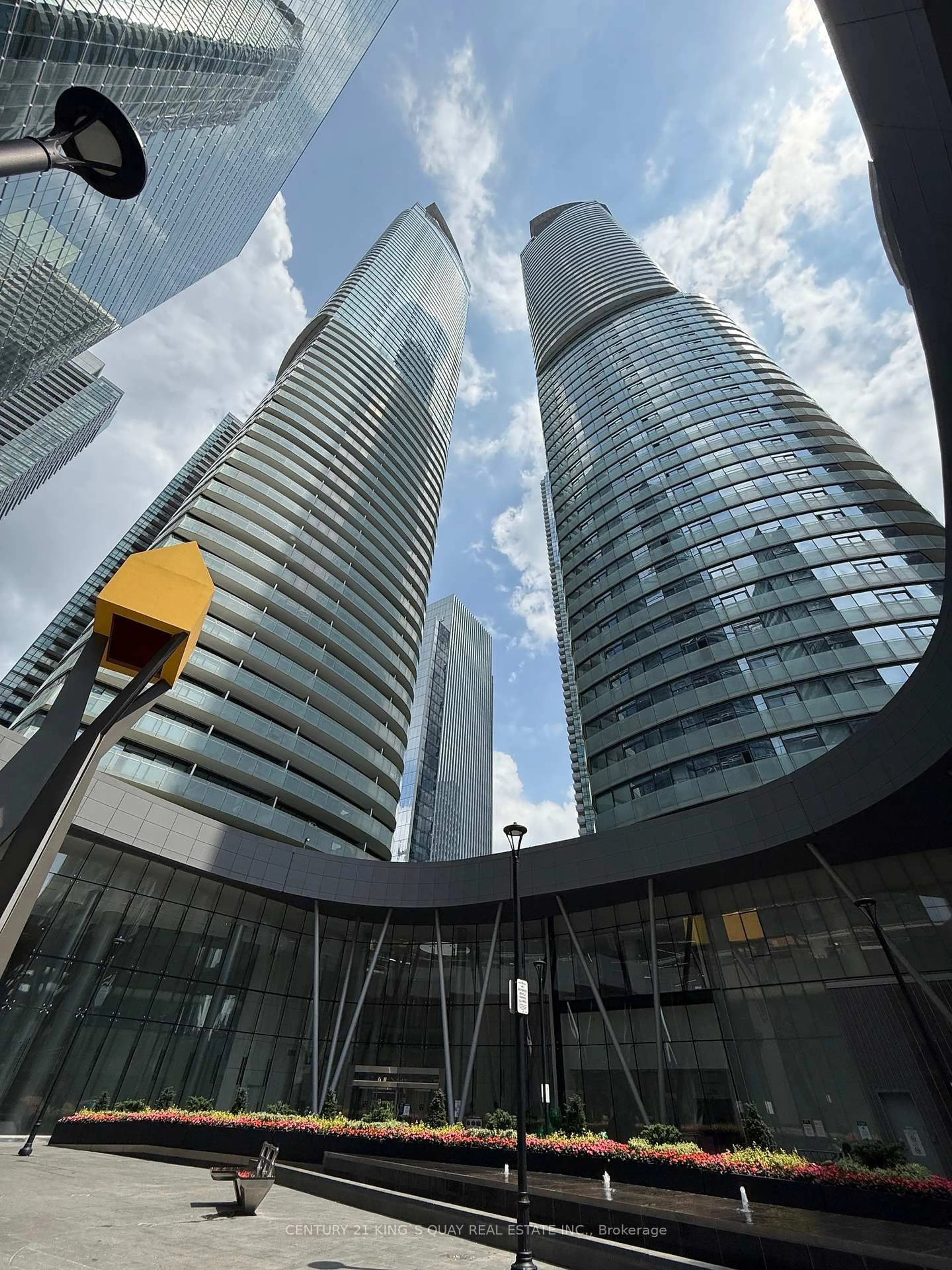 Indoor foyer for 12 York St #5101, Toronto Ontario M5J 0A9
