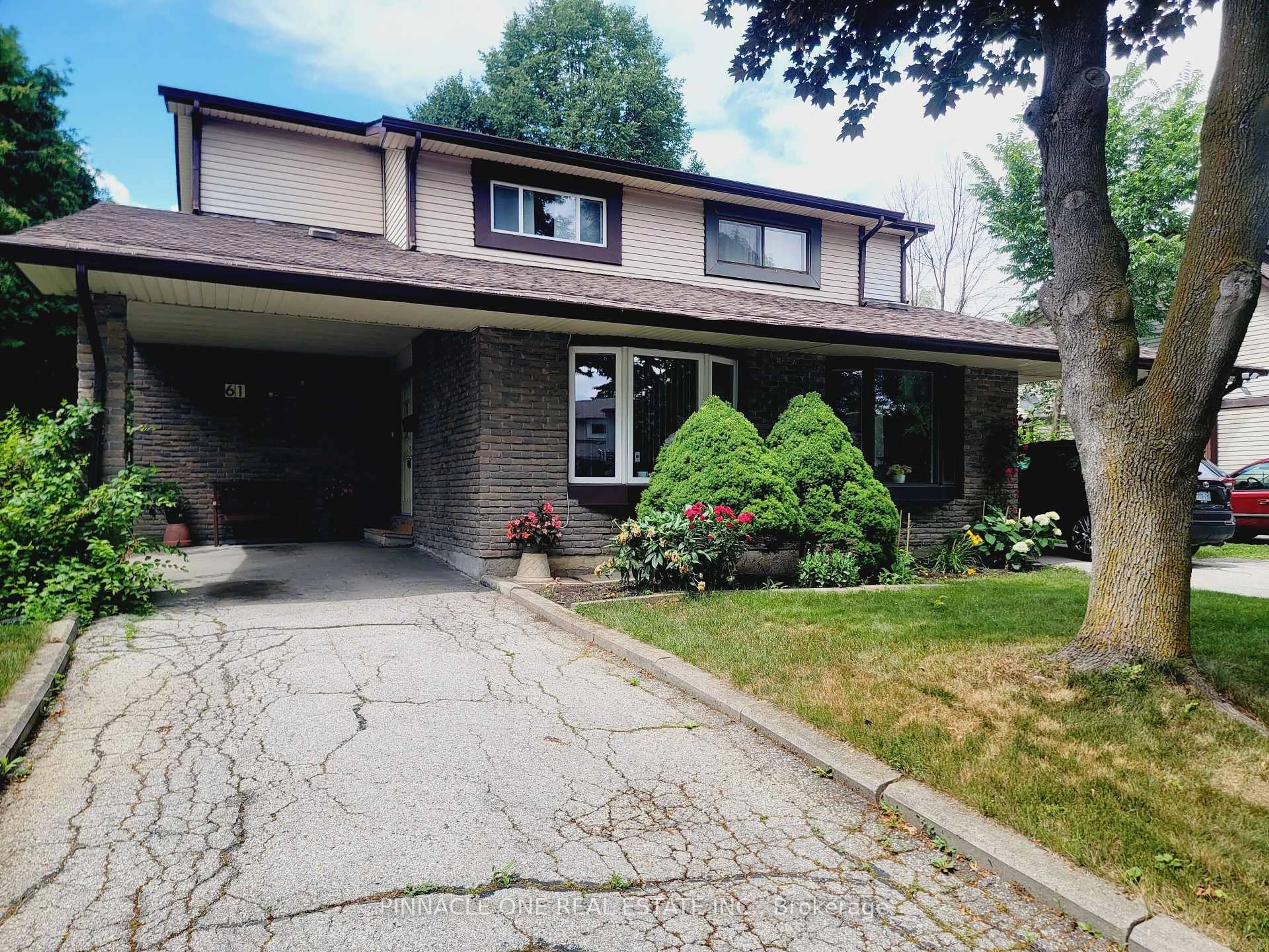 Unknown for 61 Applegate Cres, Toronto Ontario M2H 2R5
