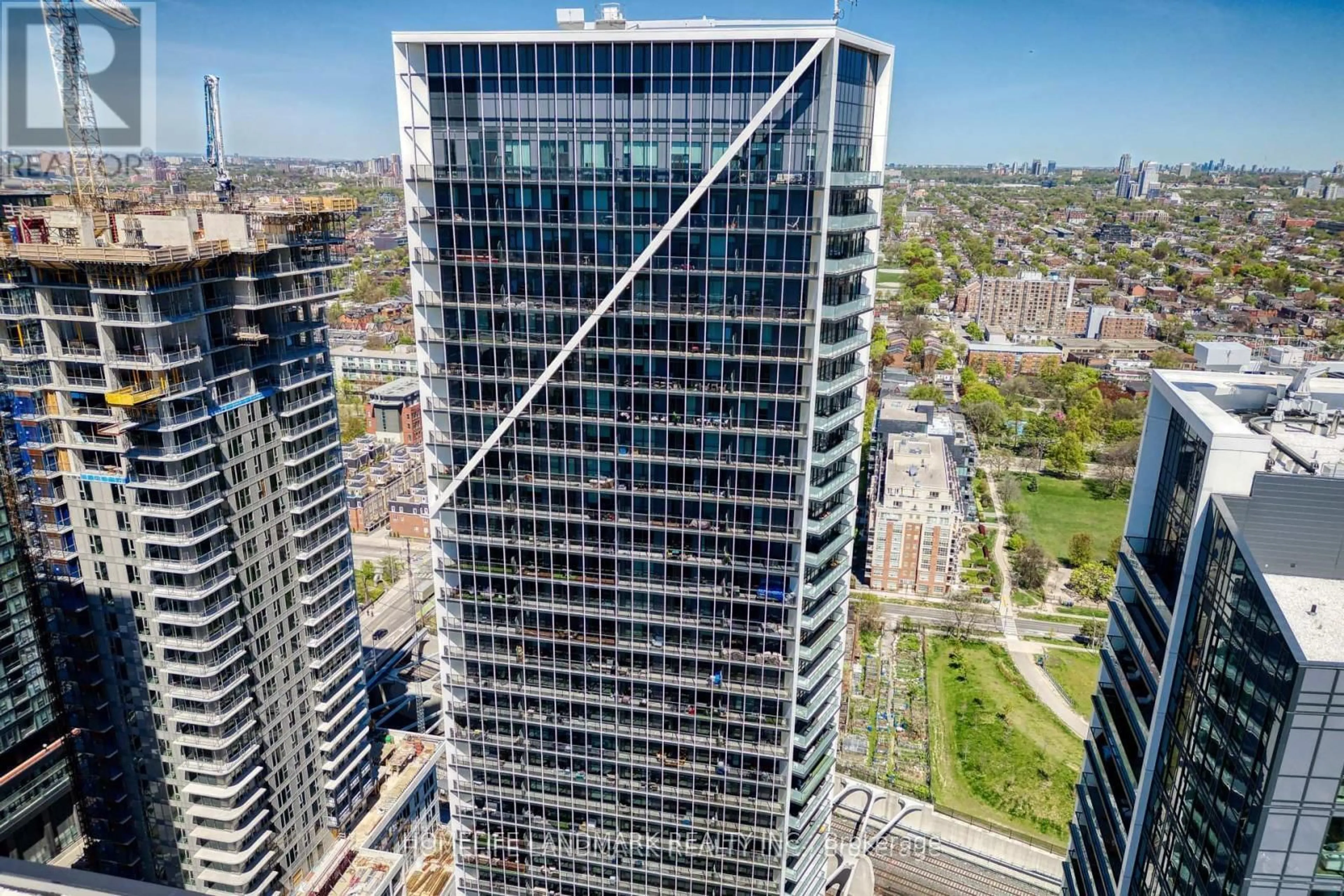 A pic from outside/outdoor area/front of a property/back of a property/a pic from drone, city buildings view from balcony for 50 Ordnance St #2209, Toronto Ontario M6K 0C8