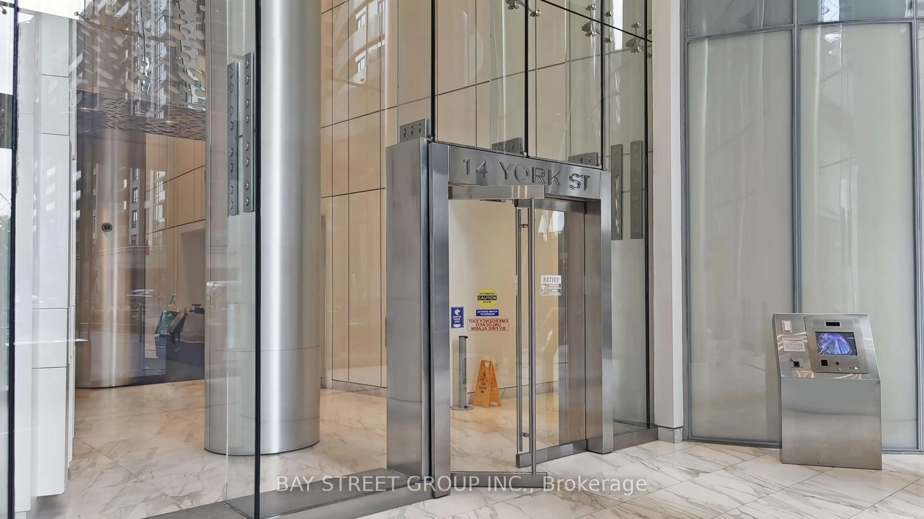Indoor foyer for 14 York St #5903, Toronto Ontario M5J 0B1