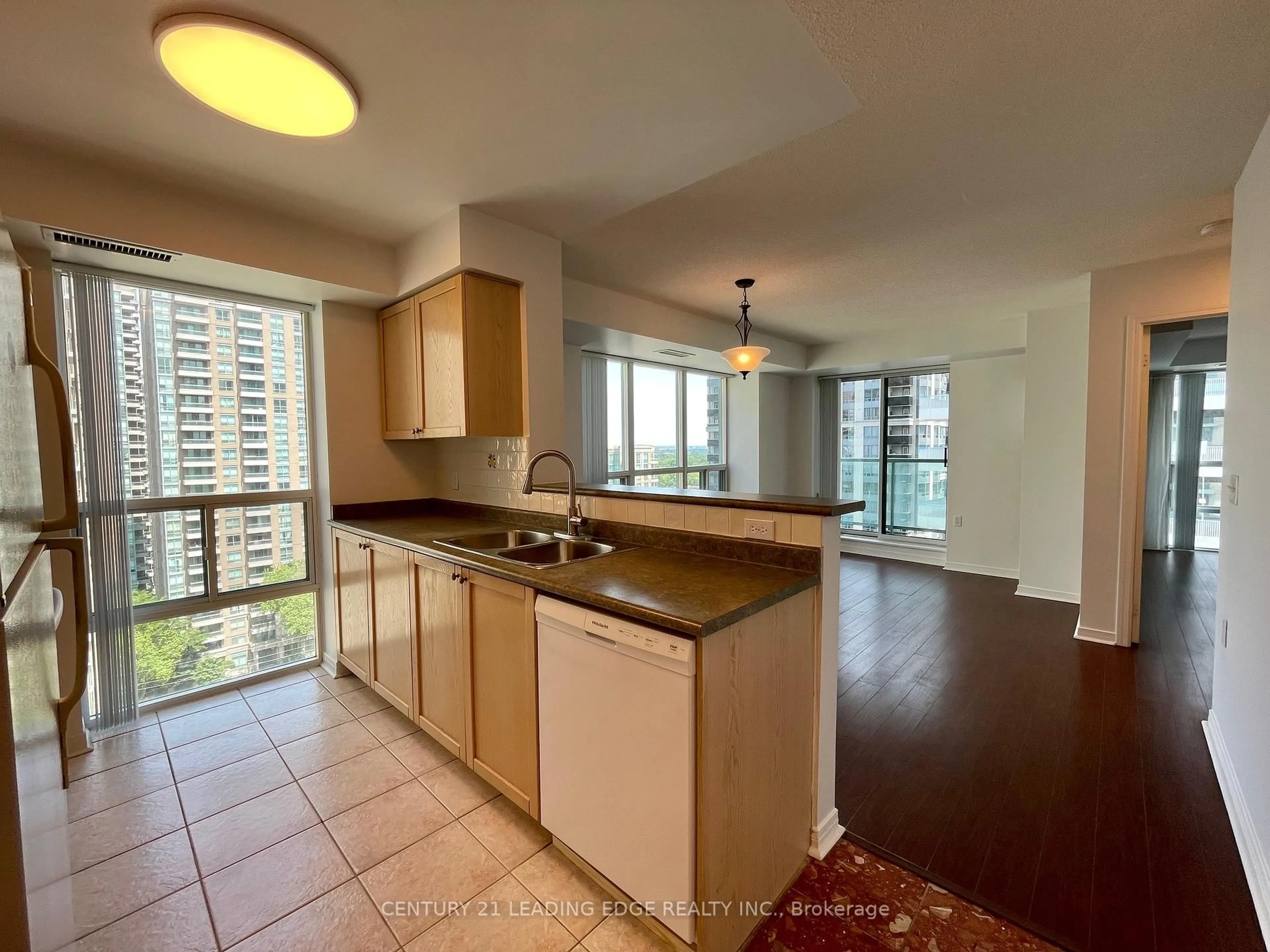 Unknown for 28 Olive Ave #1611, Toronto Ontario M2N 7E6