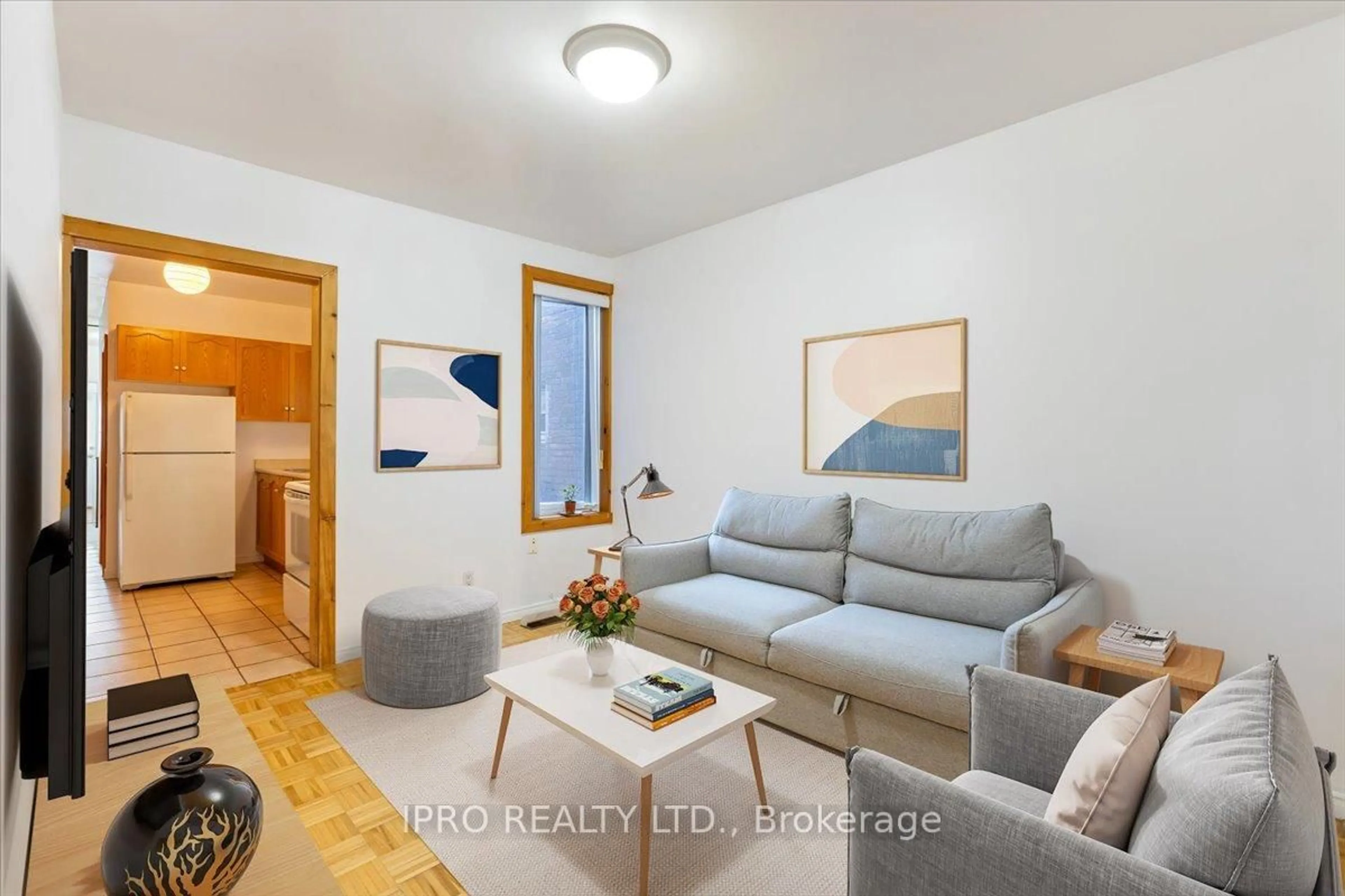 Living room with furniture, unknown for 16 Fisher St, Toronto Ontario M6K 1V8