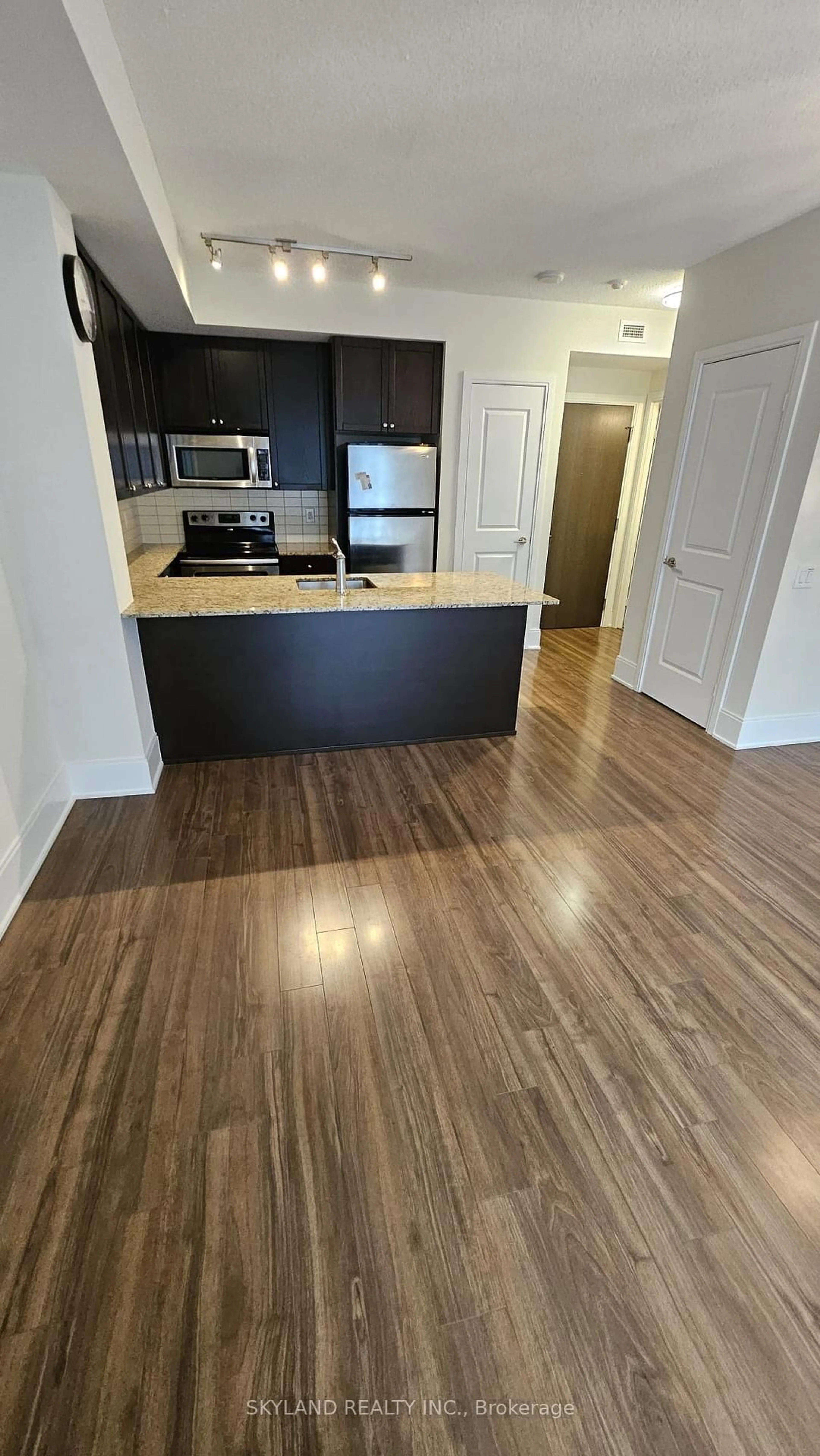 A pic of a room for 560 Front St #315, Toronto Ontario M5V 1C1