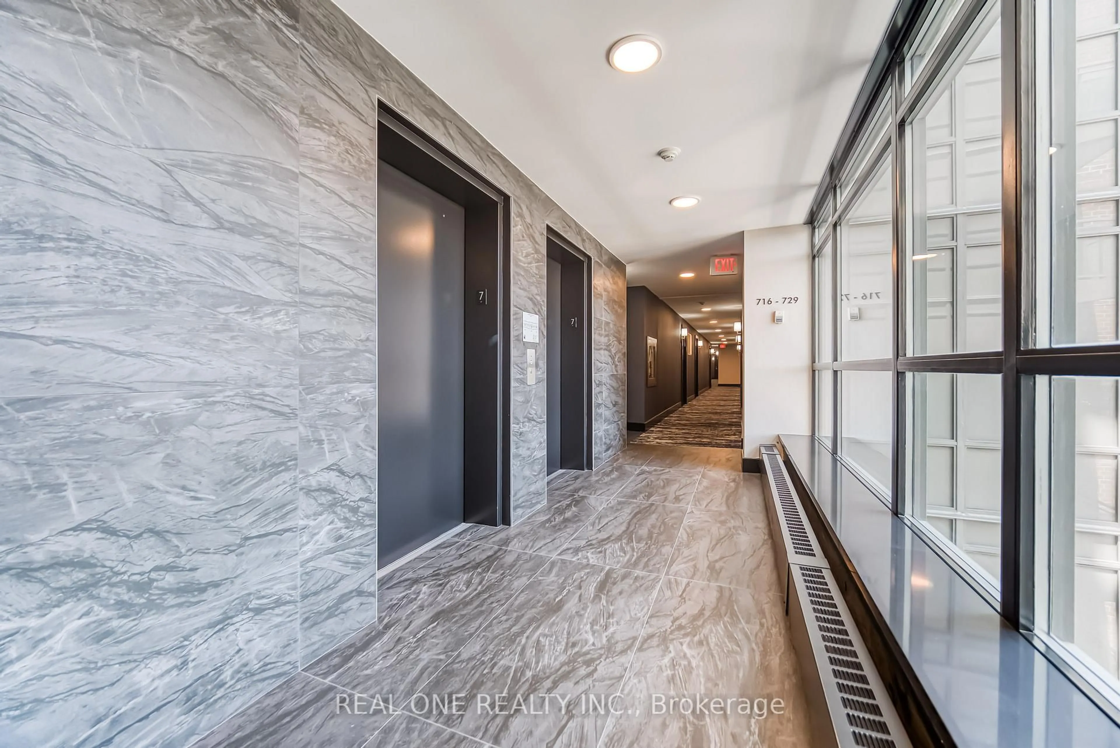 Indoor foyer for 120 Dallimore Circ #723, Toronto Ontario M3C 4C5
