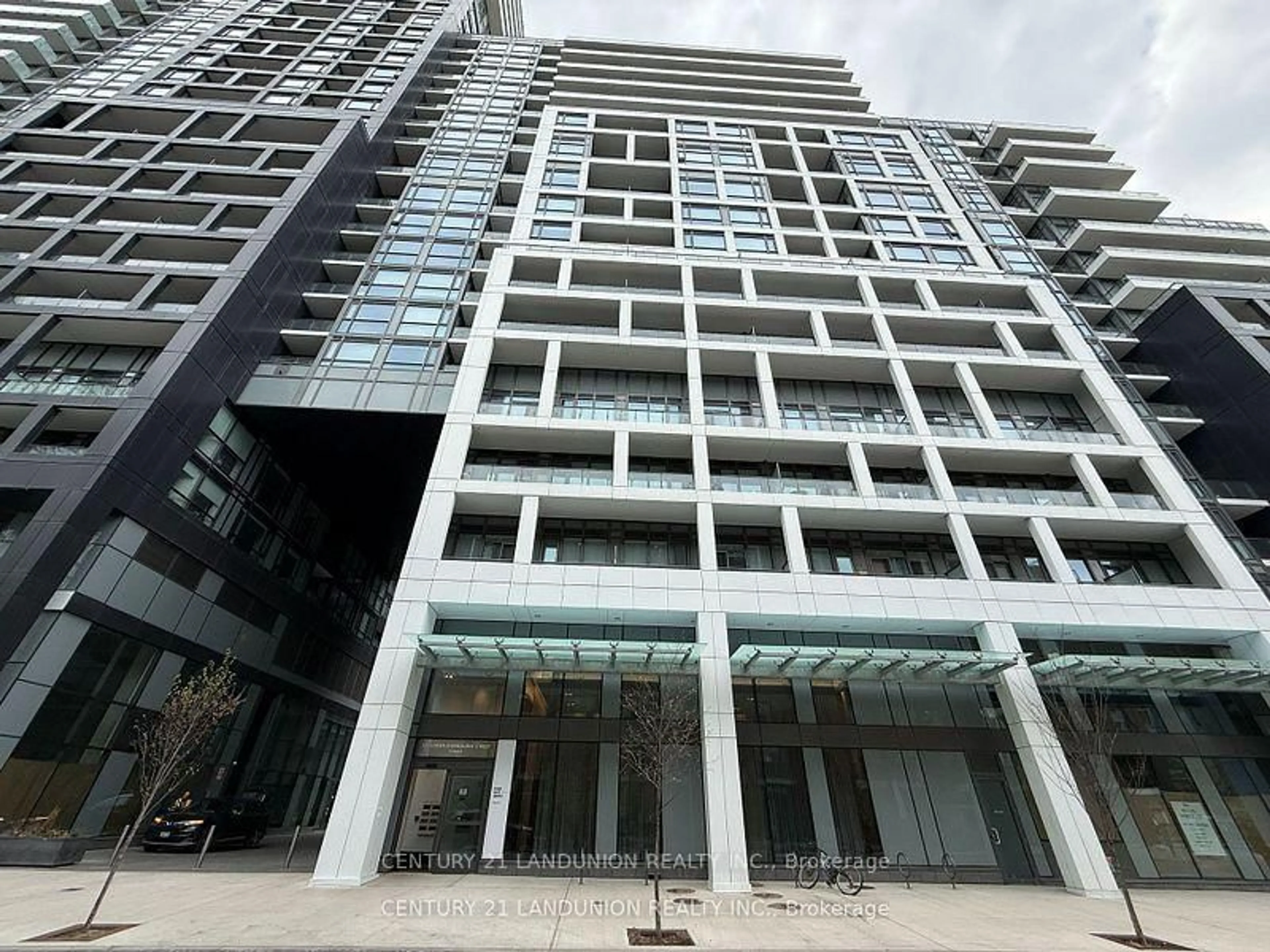Indoor foyer for 121 Lower Sherbourne St #644, Toronto Ontario M5A 0W8