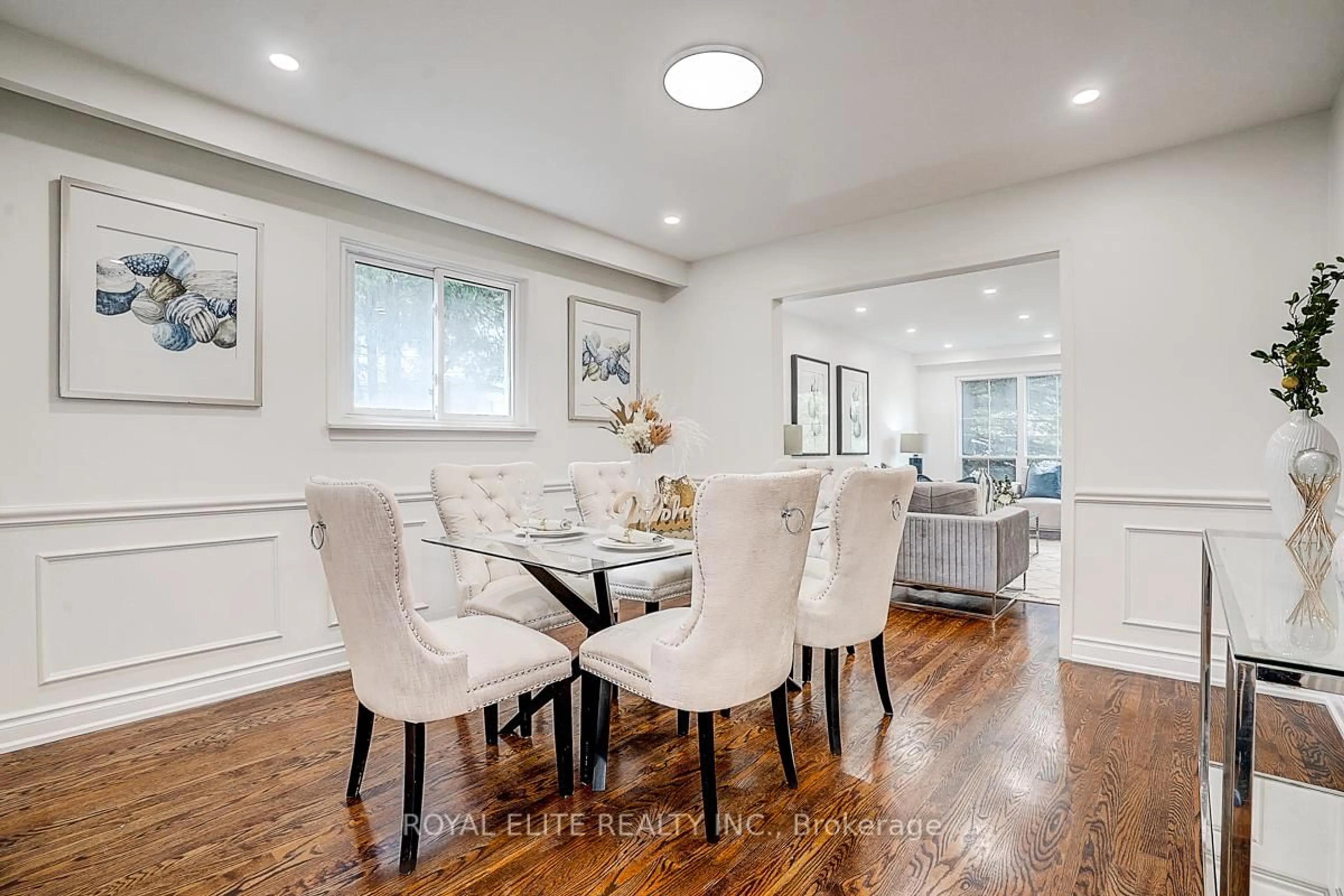 Dining room, wood/laminate floor for 11 Abbeywood Tr, Toronto Ontario M3B 3B4