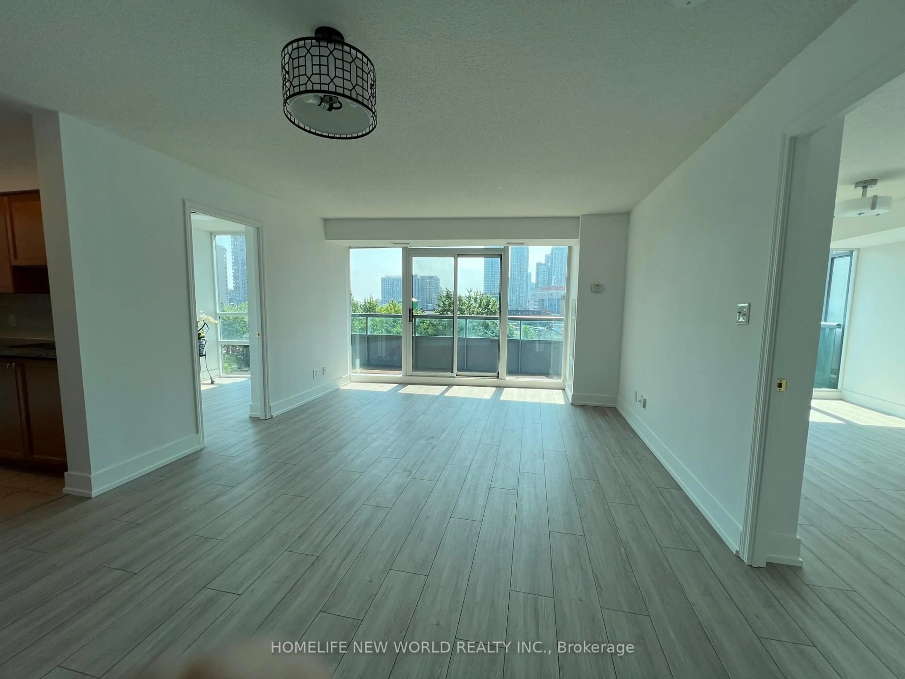 A pic of a room for 51 Lower Simcoe St #708, Toronto Ontario M5J 3A2