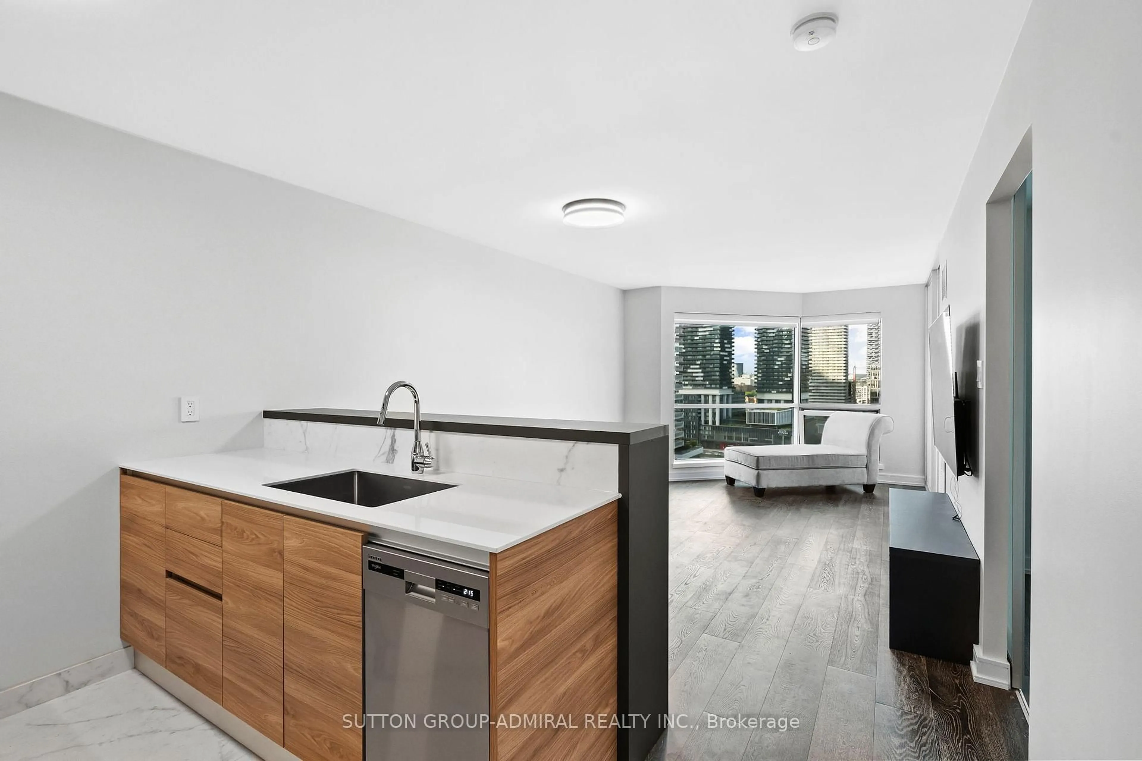 Open concept kitchen, unknown for 10 Yonge St #1910, Toronto Ontario M5E 1R4