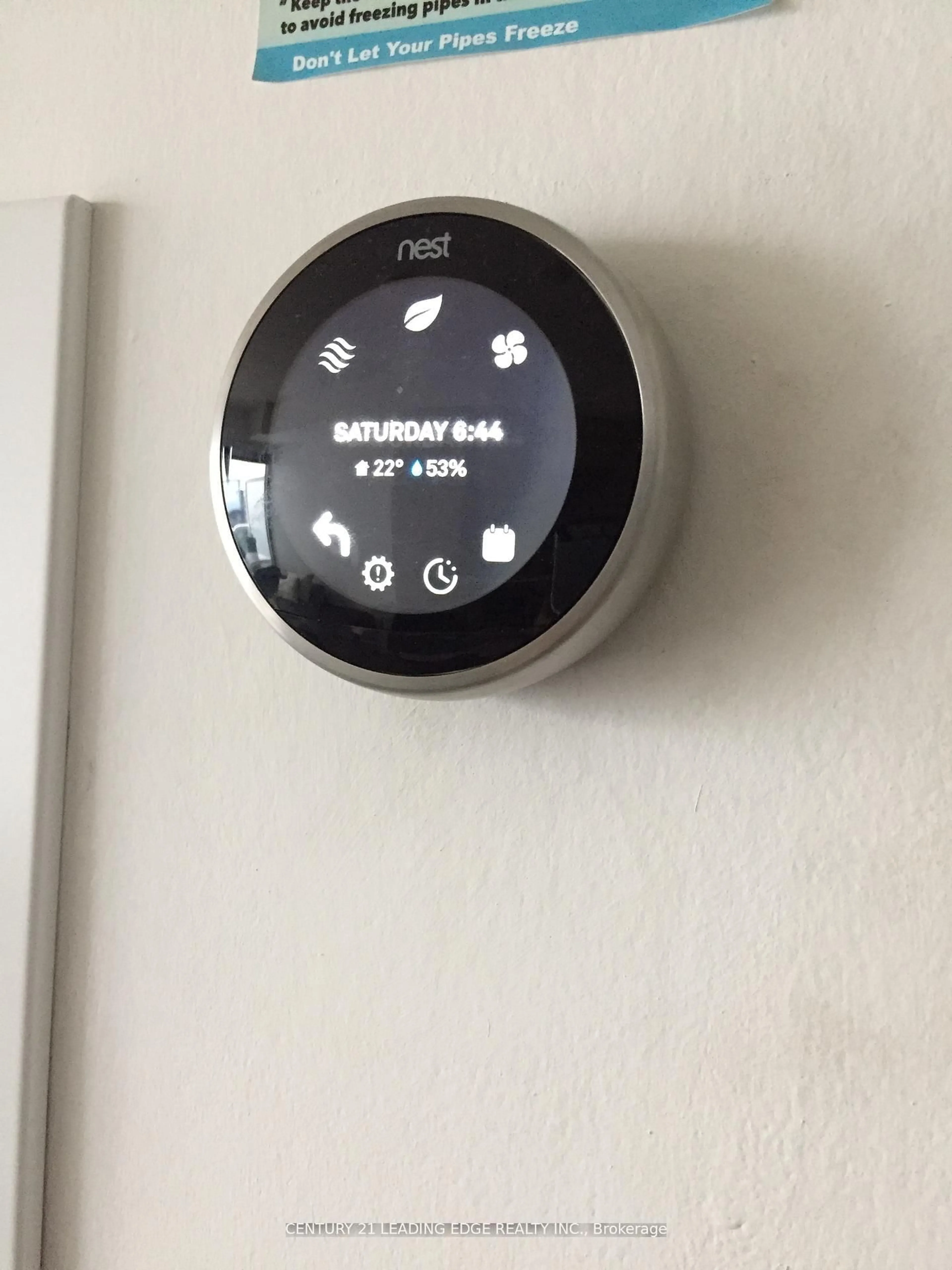 A pic of a room for 17 Bathurst St #2509, Toronto Ontario M5V 0N1