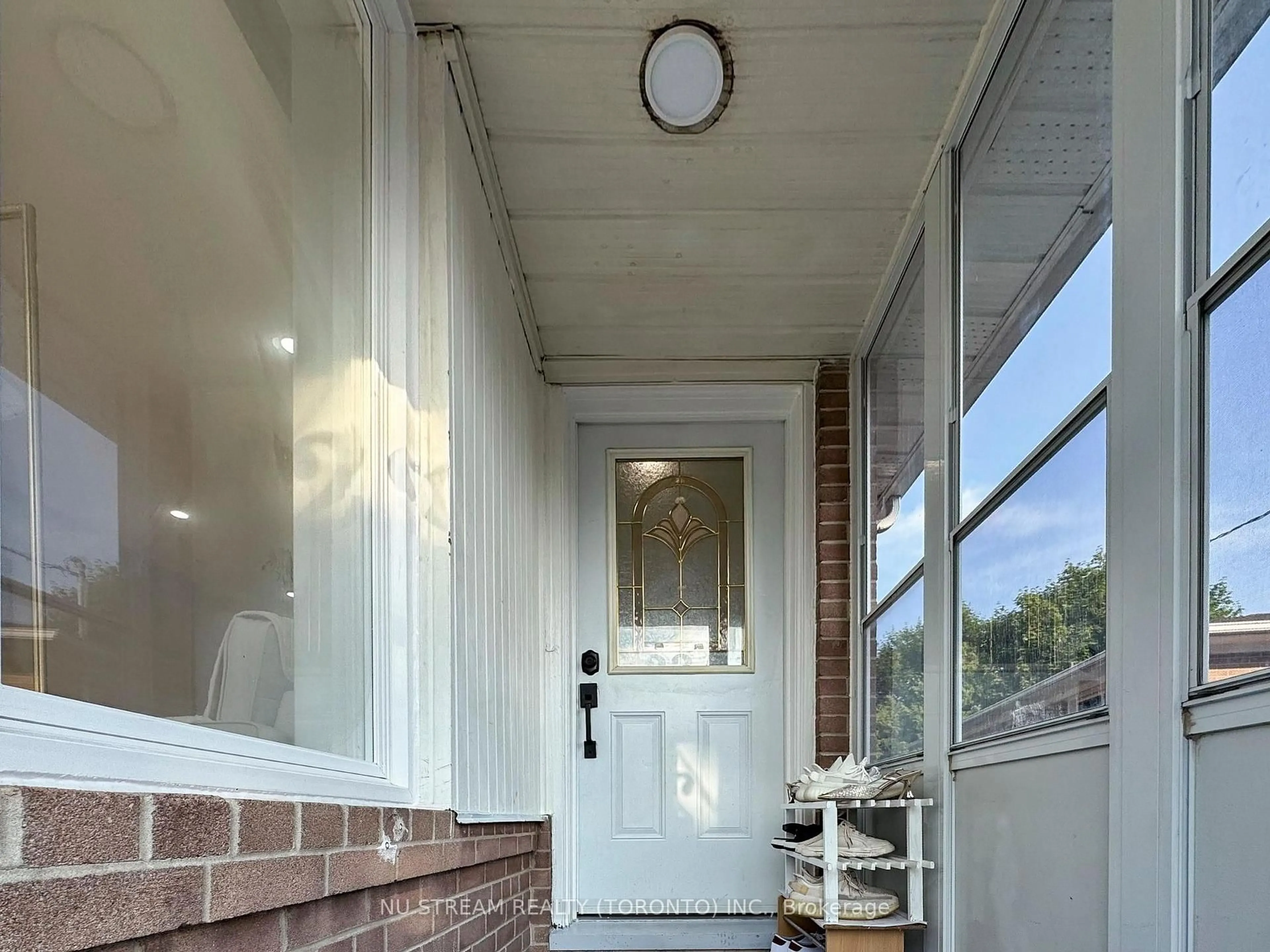 Unknown for 223 Lynedock Cres, Toronto Ontario M3A 2B5
