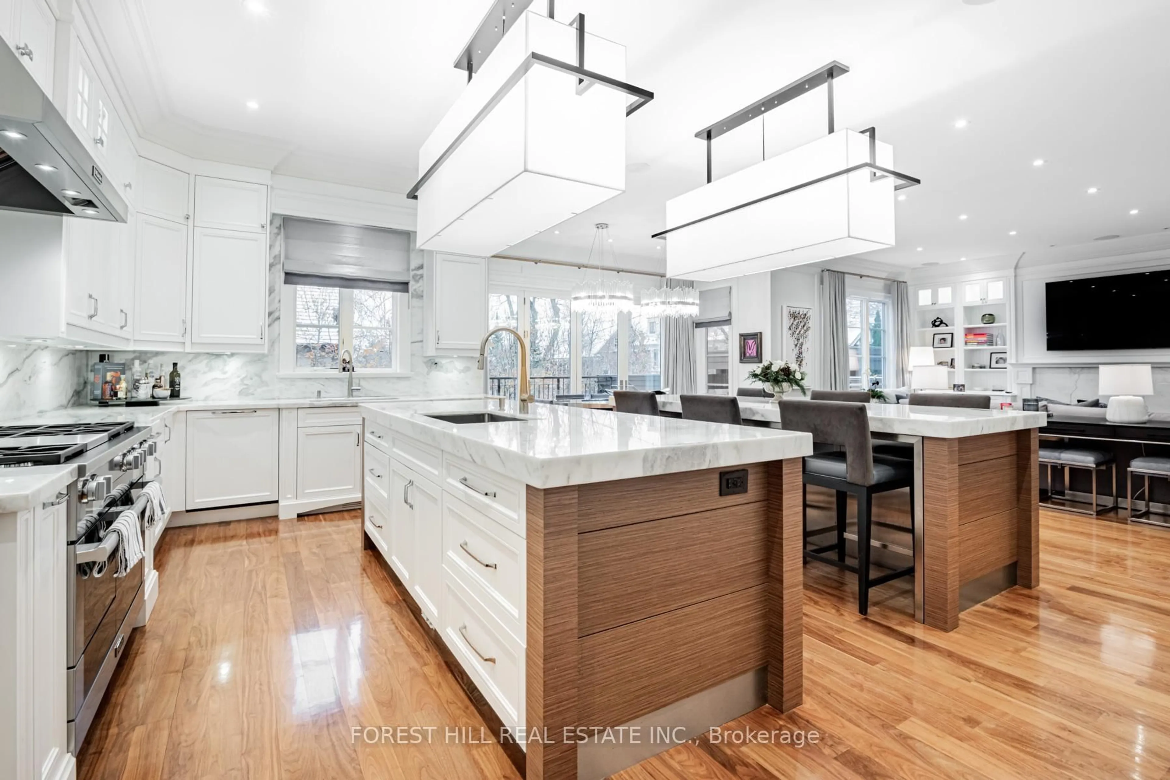 Contemporary kitchen, wood/laminate floor for 9 Dewbourne Ave, Toronto Ontario M5P 1Z1