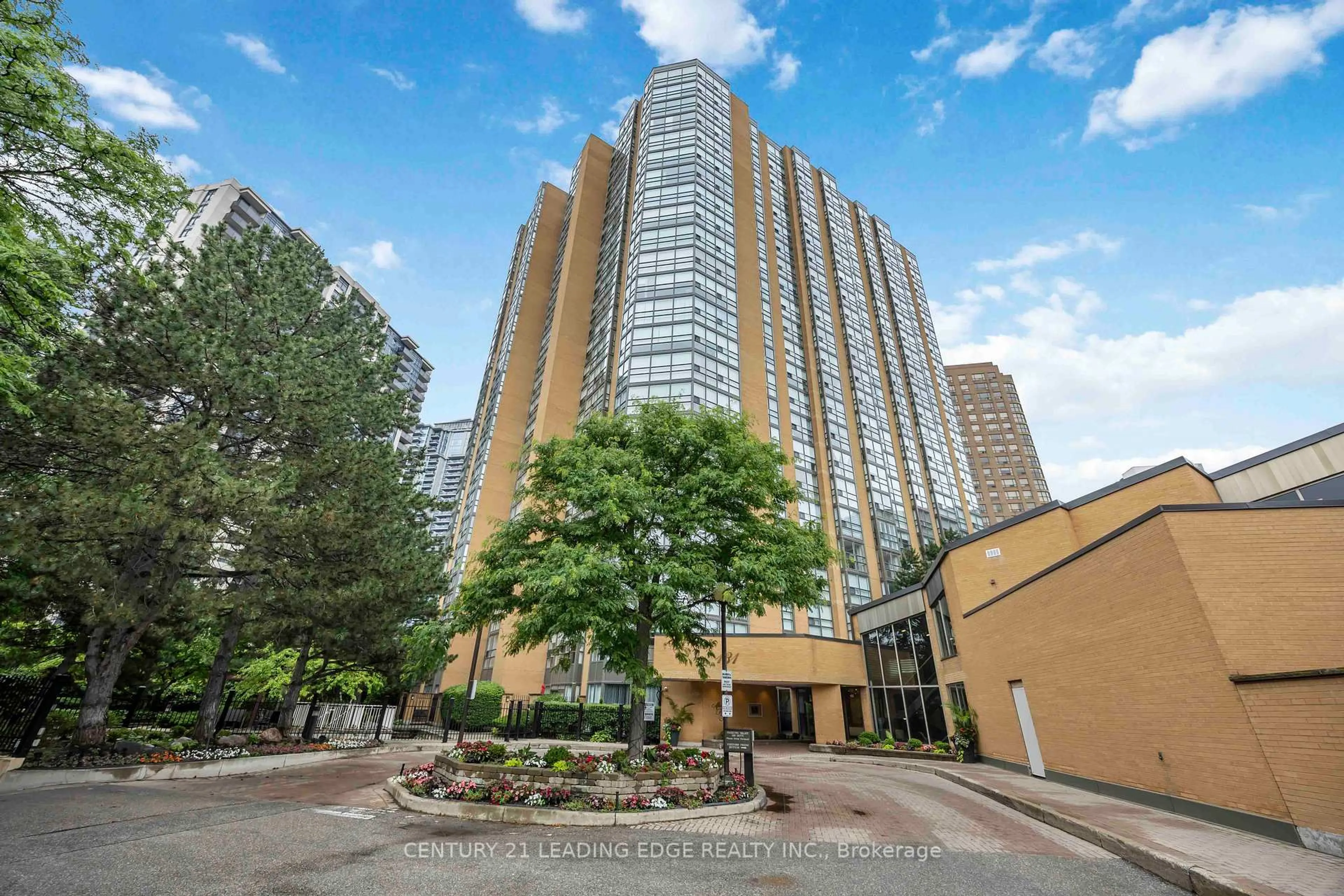 Patio, unknown for 131 Beecroft Rd #1806, Toronto Ontario M2N 6G9