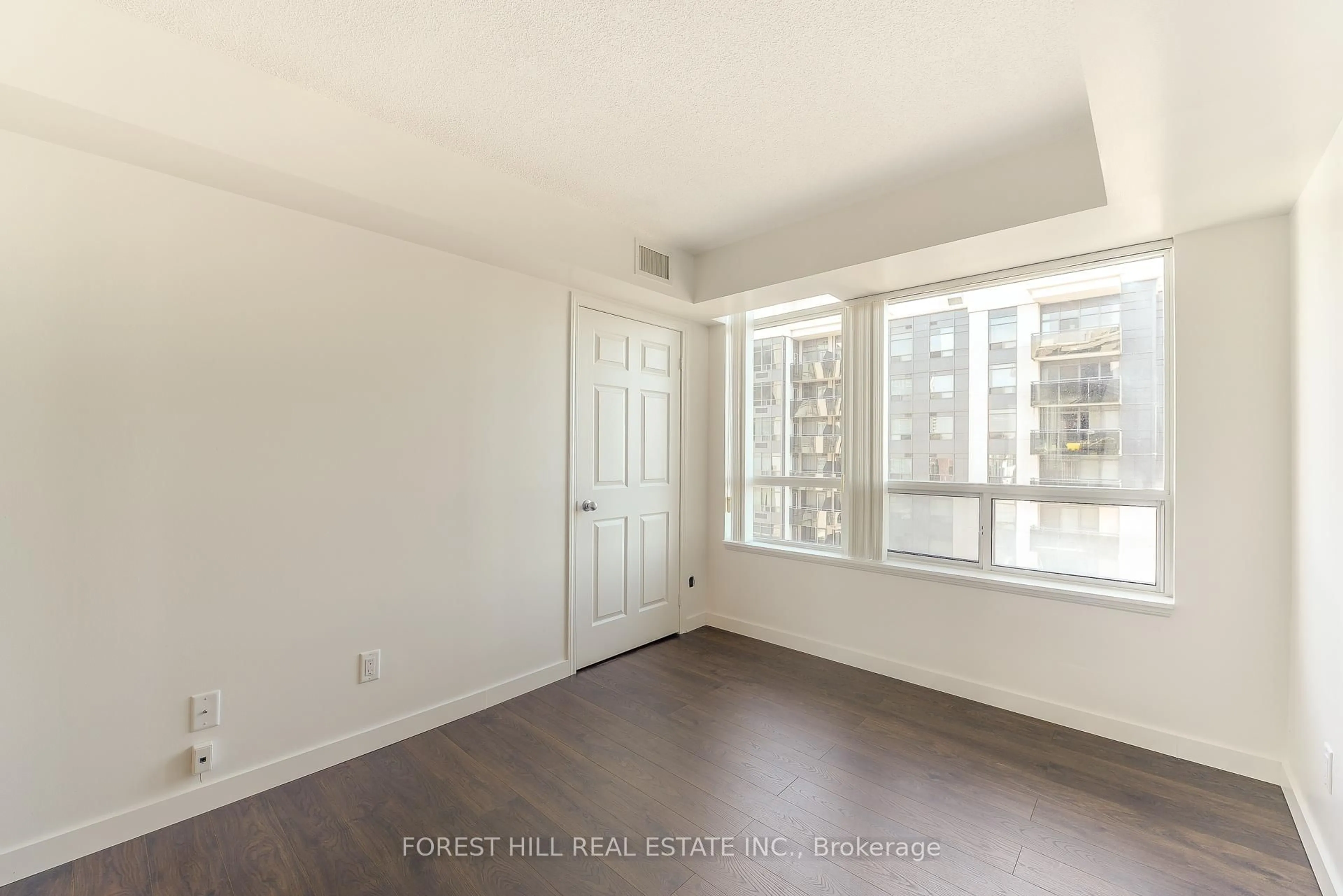 A pic of a room for 153 Beecroft Rd #2711, Toronto Ontario M2N 7C5