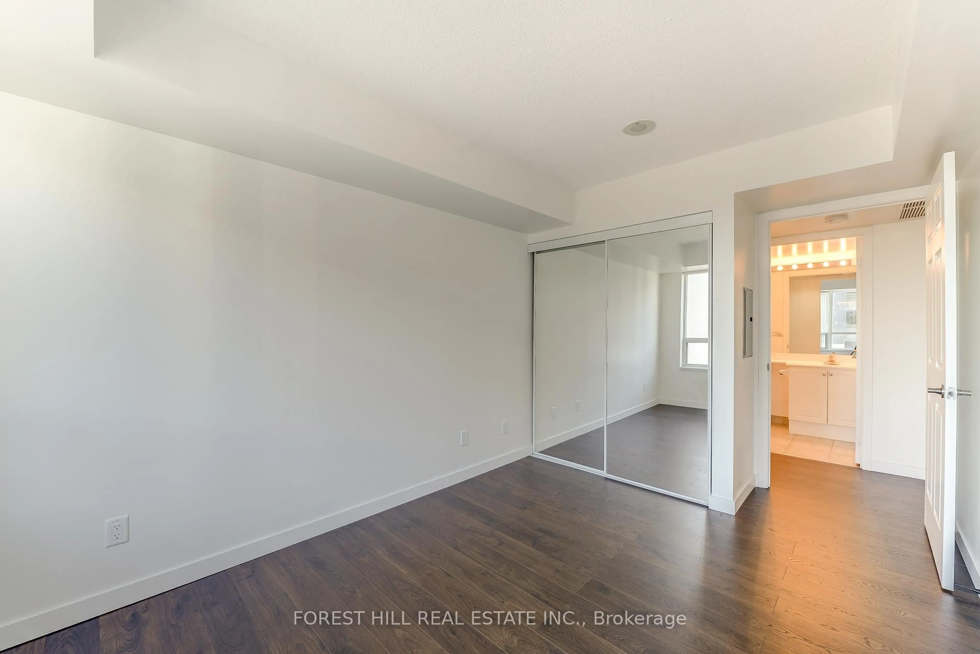 A pic of a room for 153 Beecroft Rd #2711, Toronto Ontario M2N 7C5