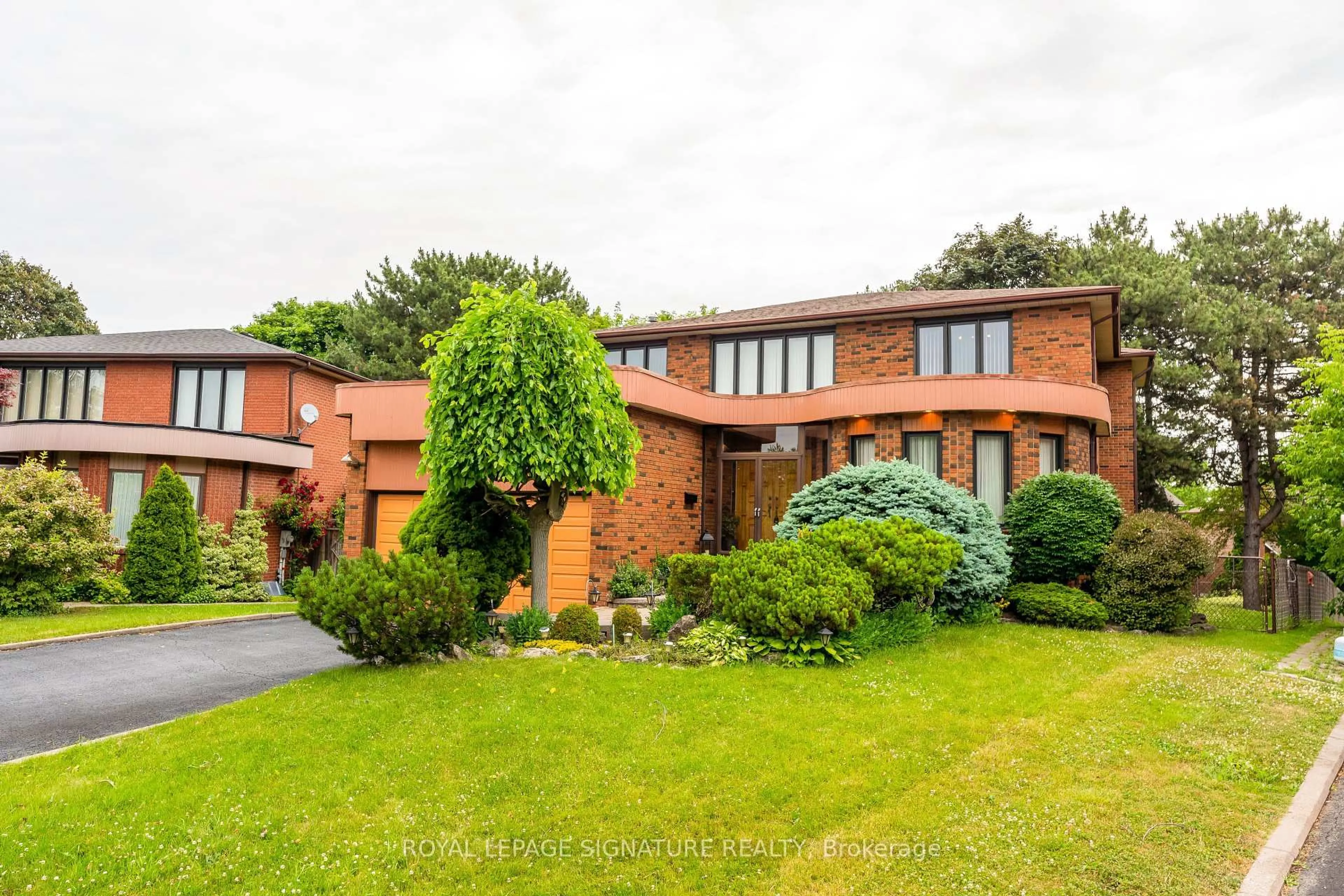 Home with brick exterior material, street for 34 O'Meara Crt, Toronto Ontario M2J 4Y9