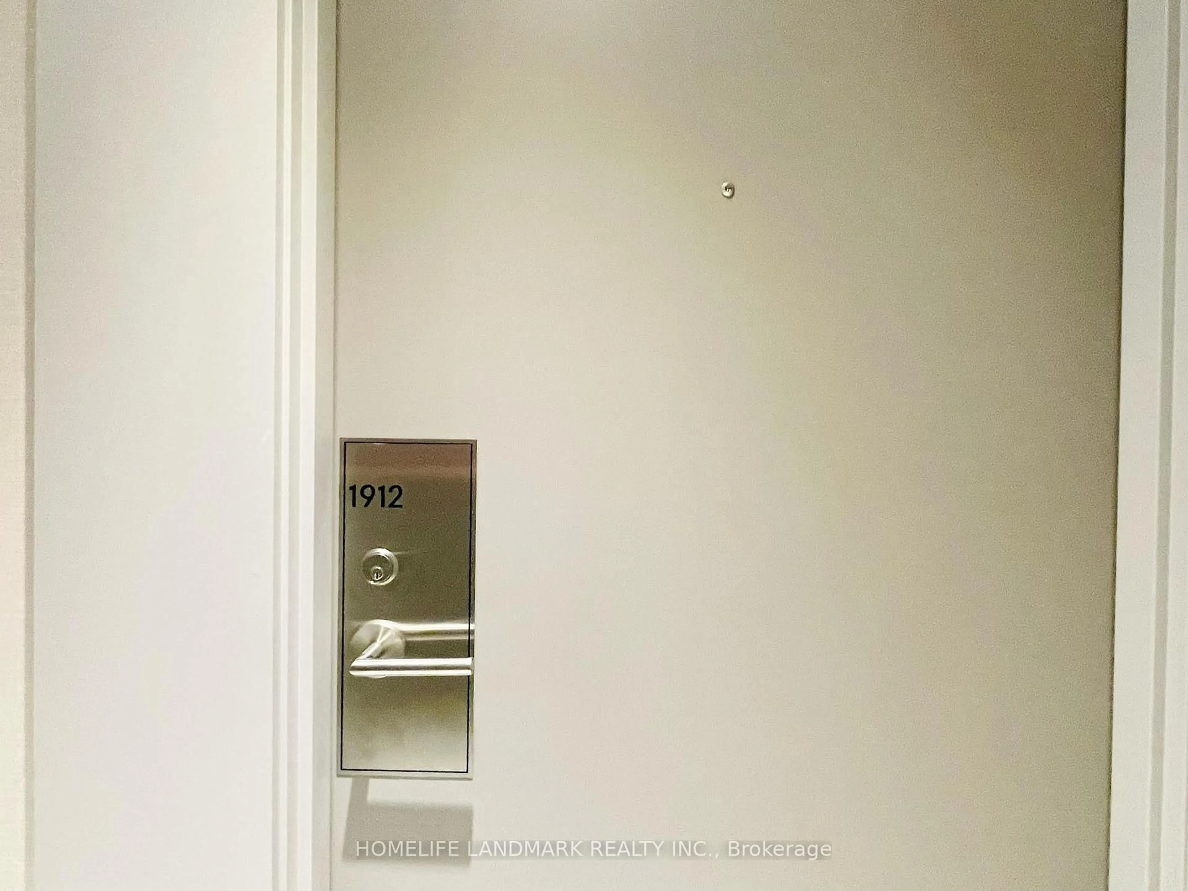 A pic of a room for 8 Widmer St #1912, Toronto Ontario M5V 0W6