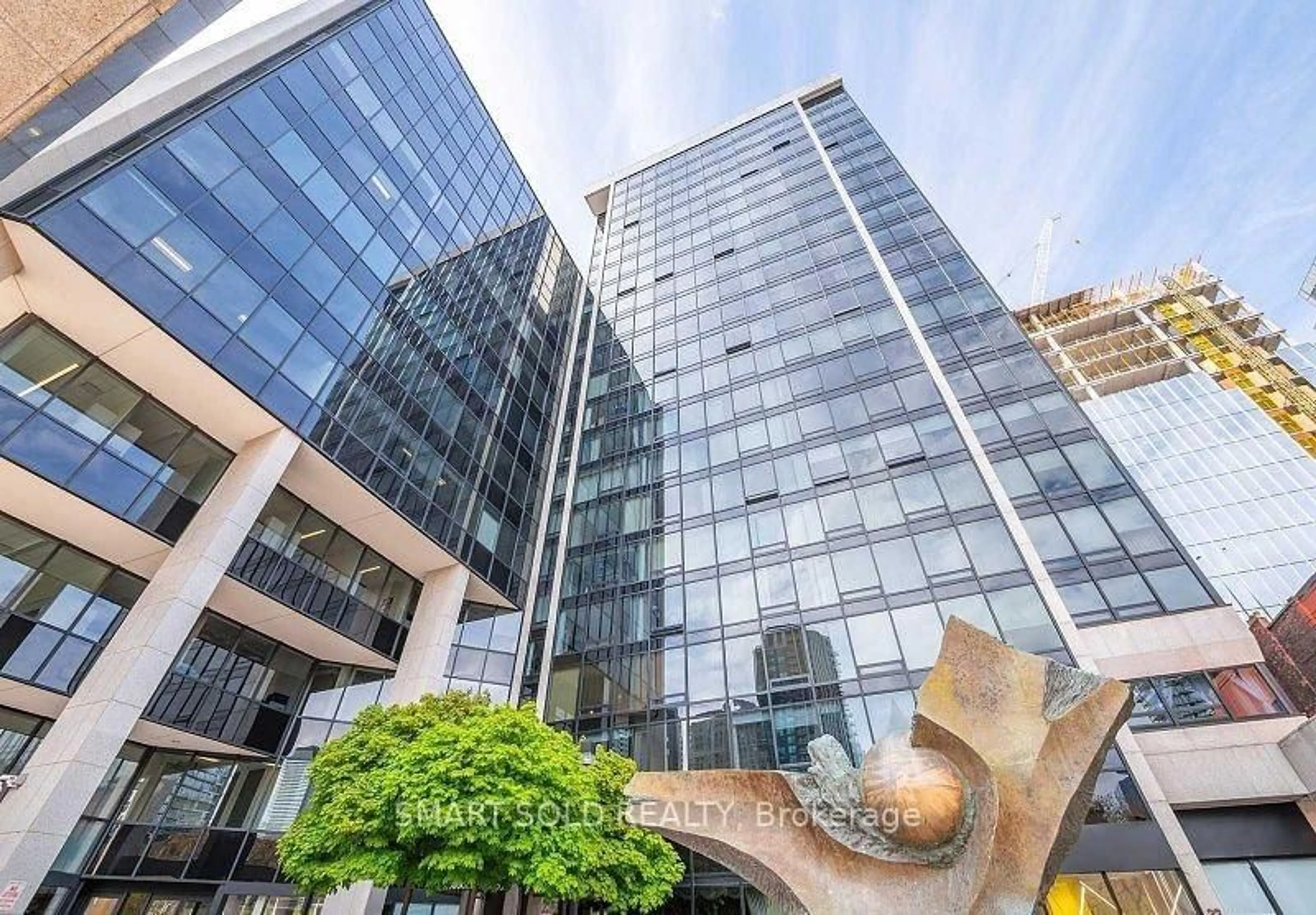 Indoor foyer for 30 Wellington St #2202, Toronto Ontario M5E 1S3