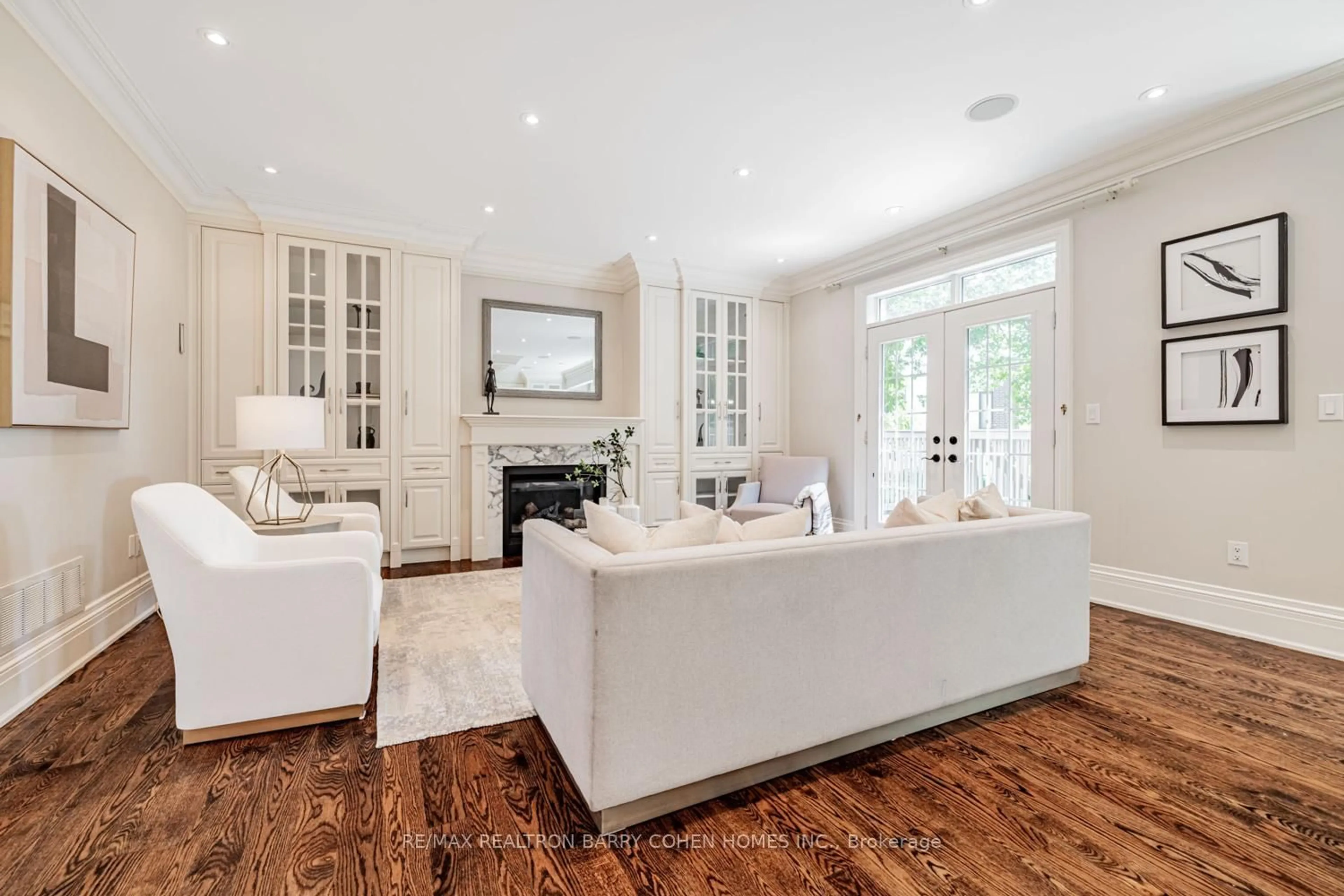 Living room with furniture, unknown for 193 Bogert Ave, Toronto Ontario M2N 1L1