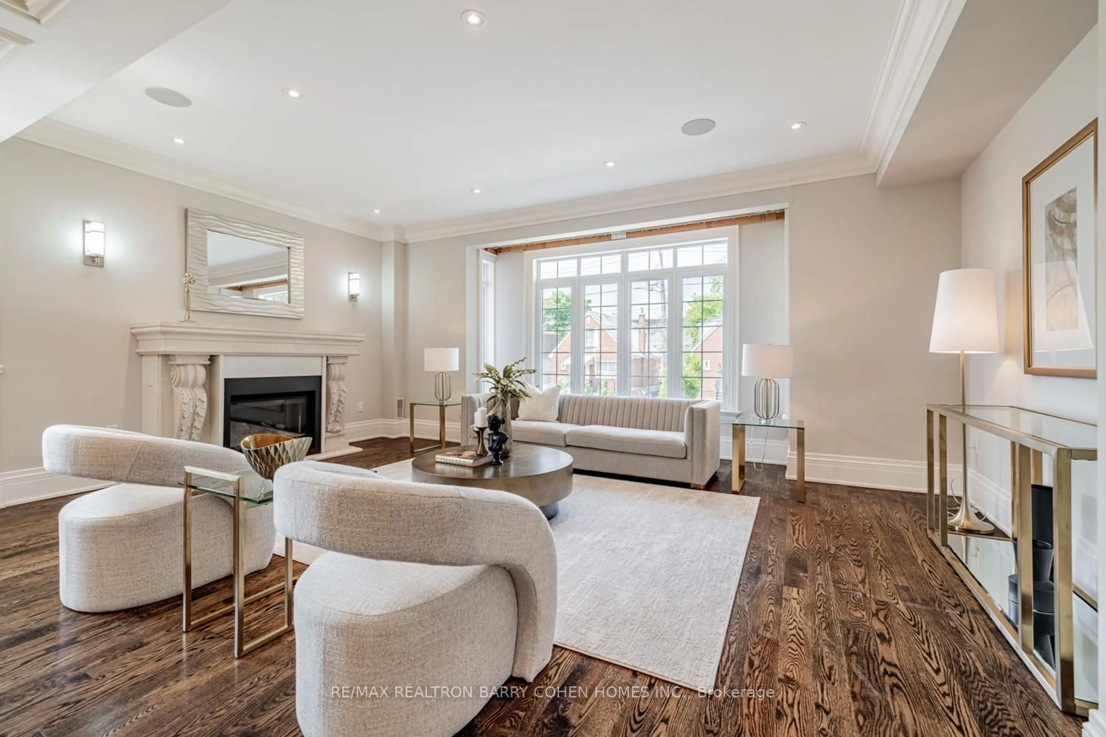 Living room with furniture, unknown for 193 Bogert Ave, Toronto Ontario M2N 1L1