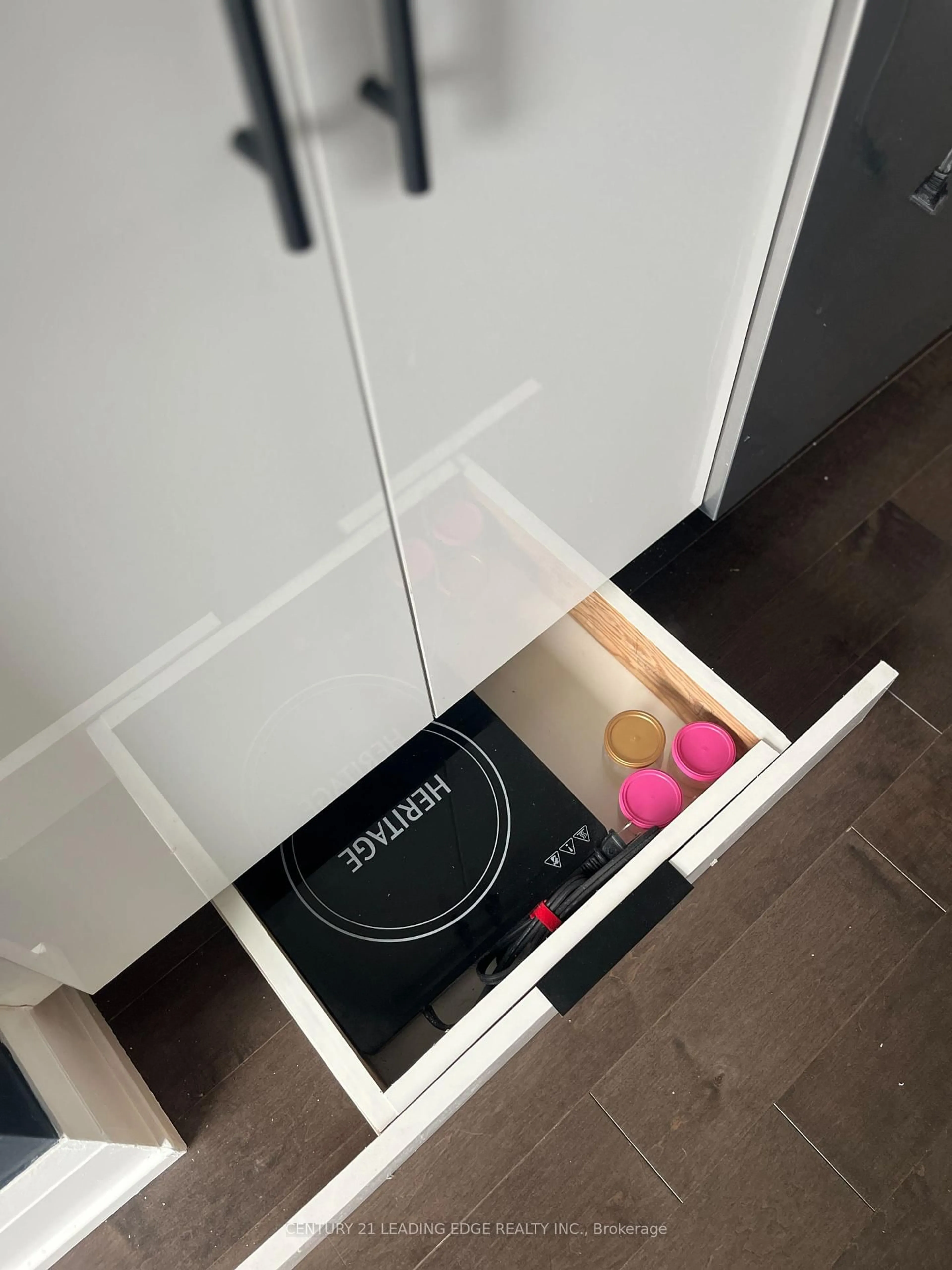 Contemporary kitchen, floor is not visible for 460 Adelaide St #Ph203, Toronto Ontario M5A 0E7