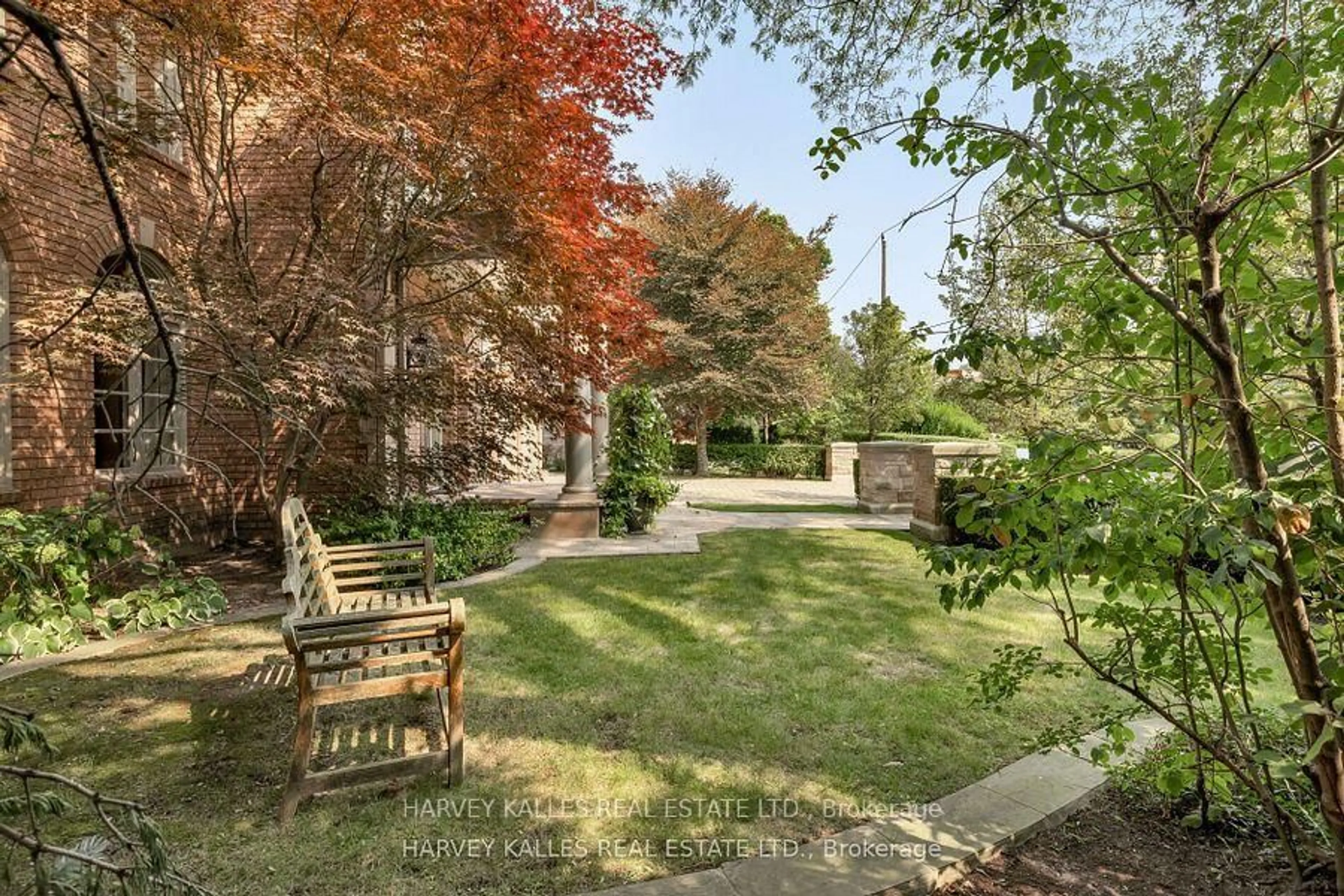 Patio, forest/trees view for 52 Berkindale Dr, Toronto Ontario M2L 1Z8