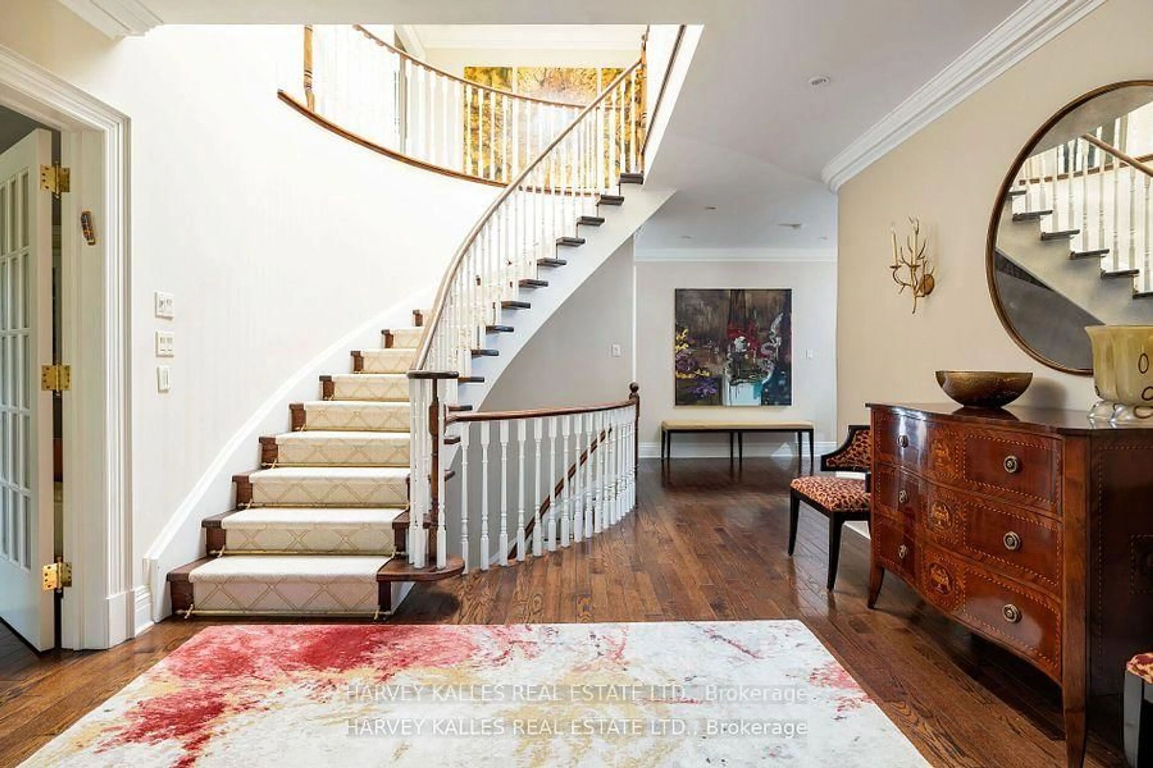 Indoor foyer for 52 Berkindale Dr, Toronto Ontario M2L 1Z8