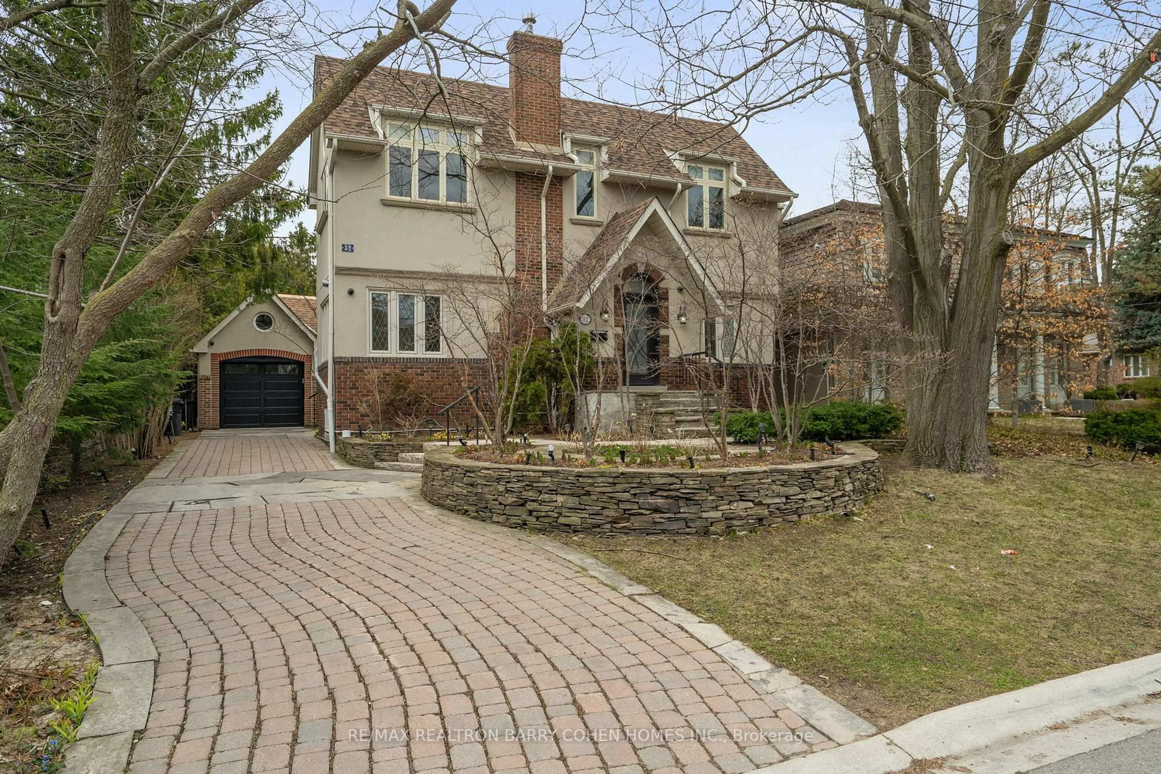 Home with brick exterior material, street for 32 Beechwood Ave, Toronto Ontario M6N 4T1
