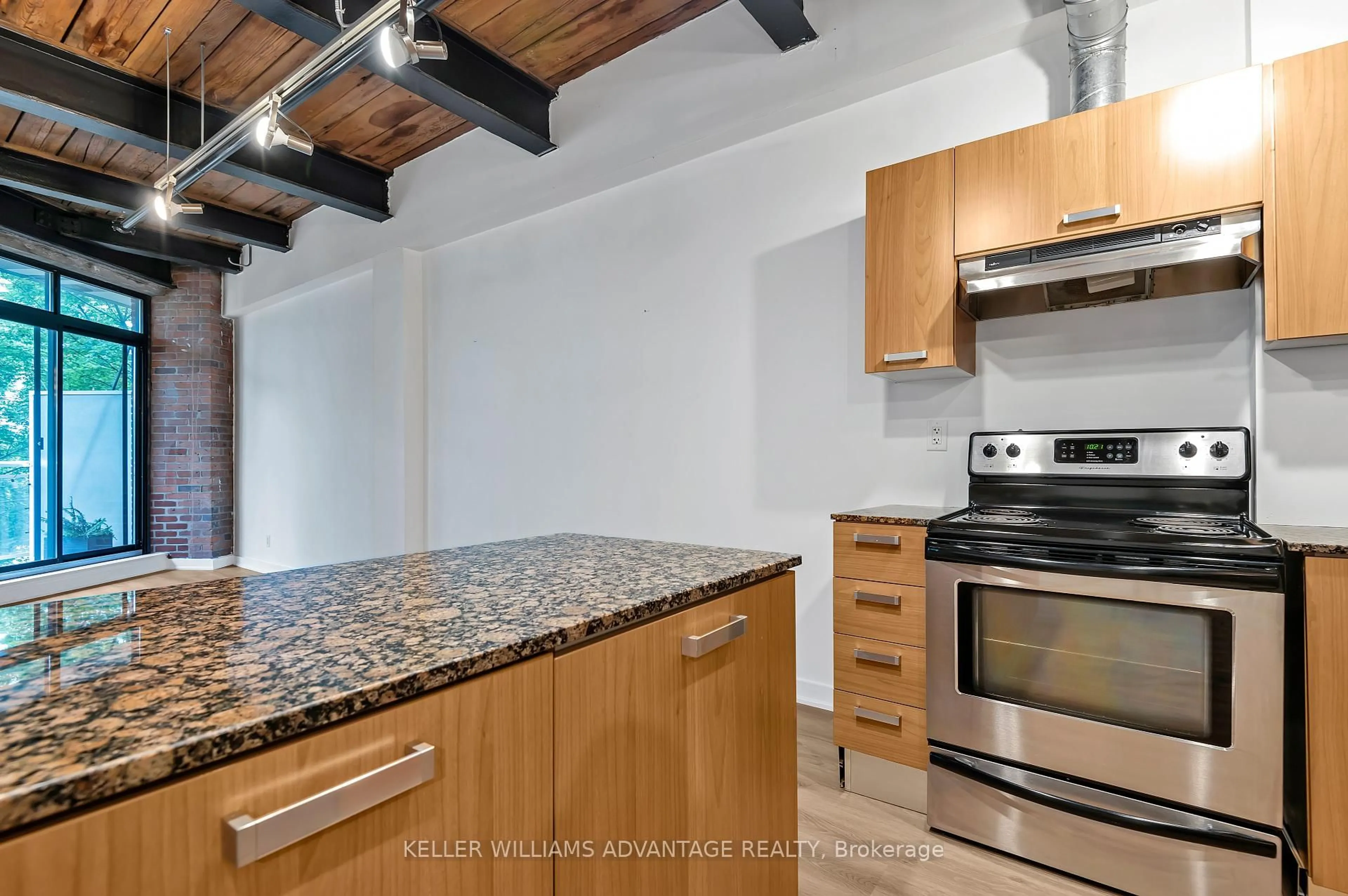 Standard kitchen, unknown for 43 Hanna Ave #207, Toronto Ontario M6K 1X6