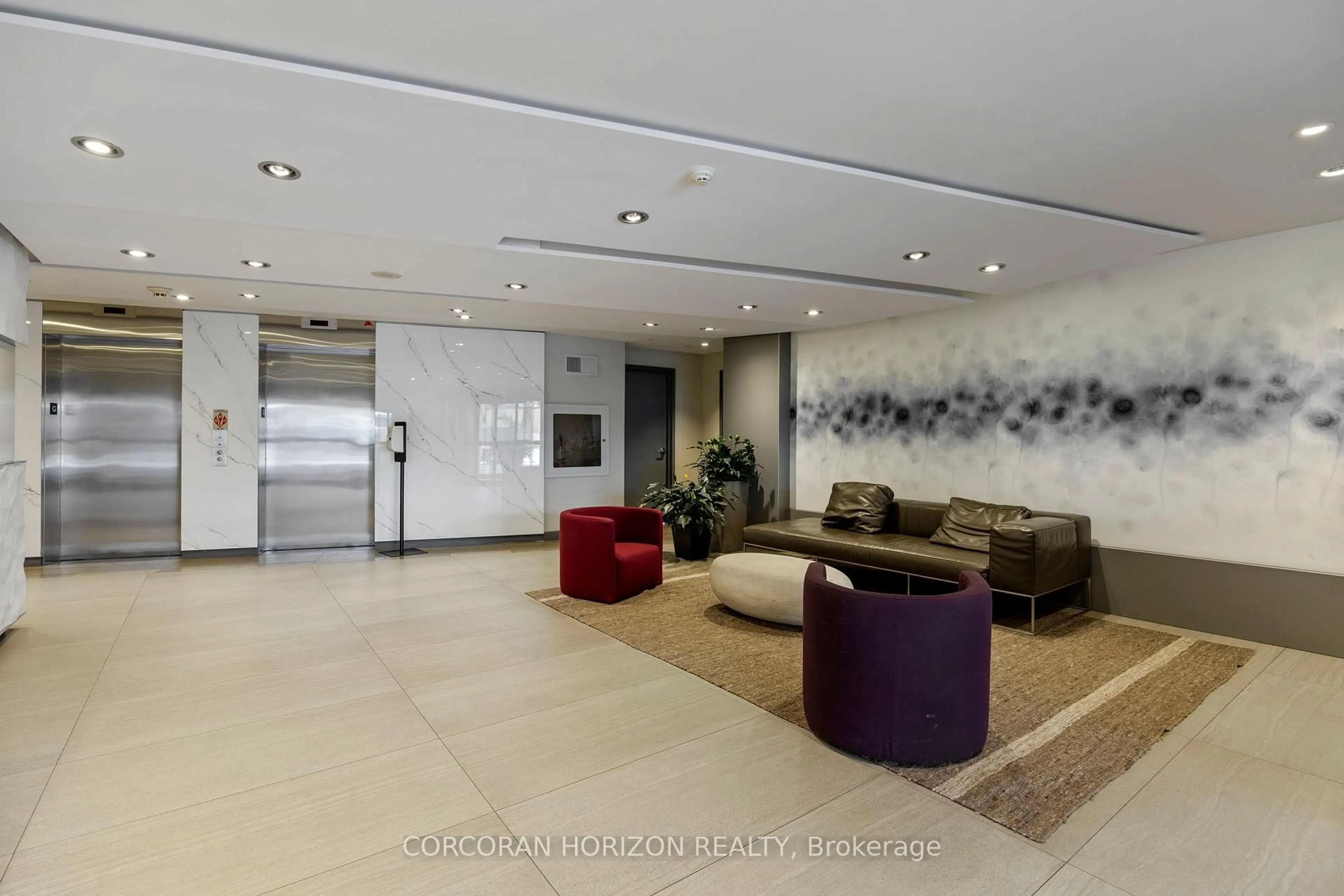 Lobby for 3 McAlpine St #312, Toronto Ontario M5R 3T5