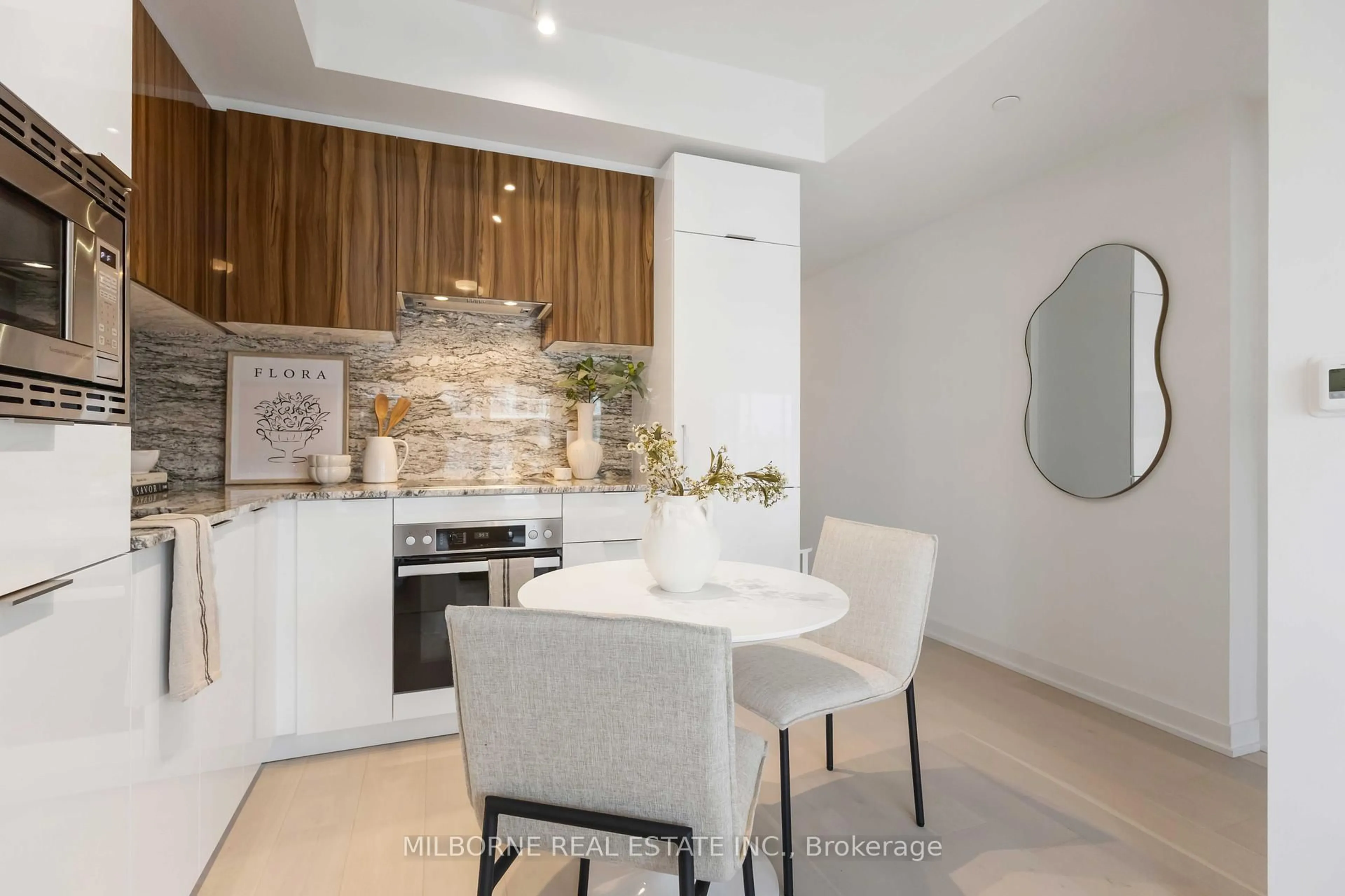 Contemporary kitchen, unknown for 20 O'Neill Rd #332, Toronto Ontario M3C 0R2