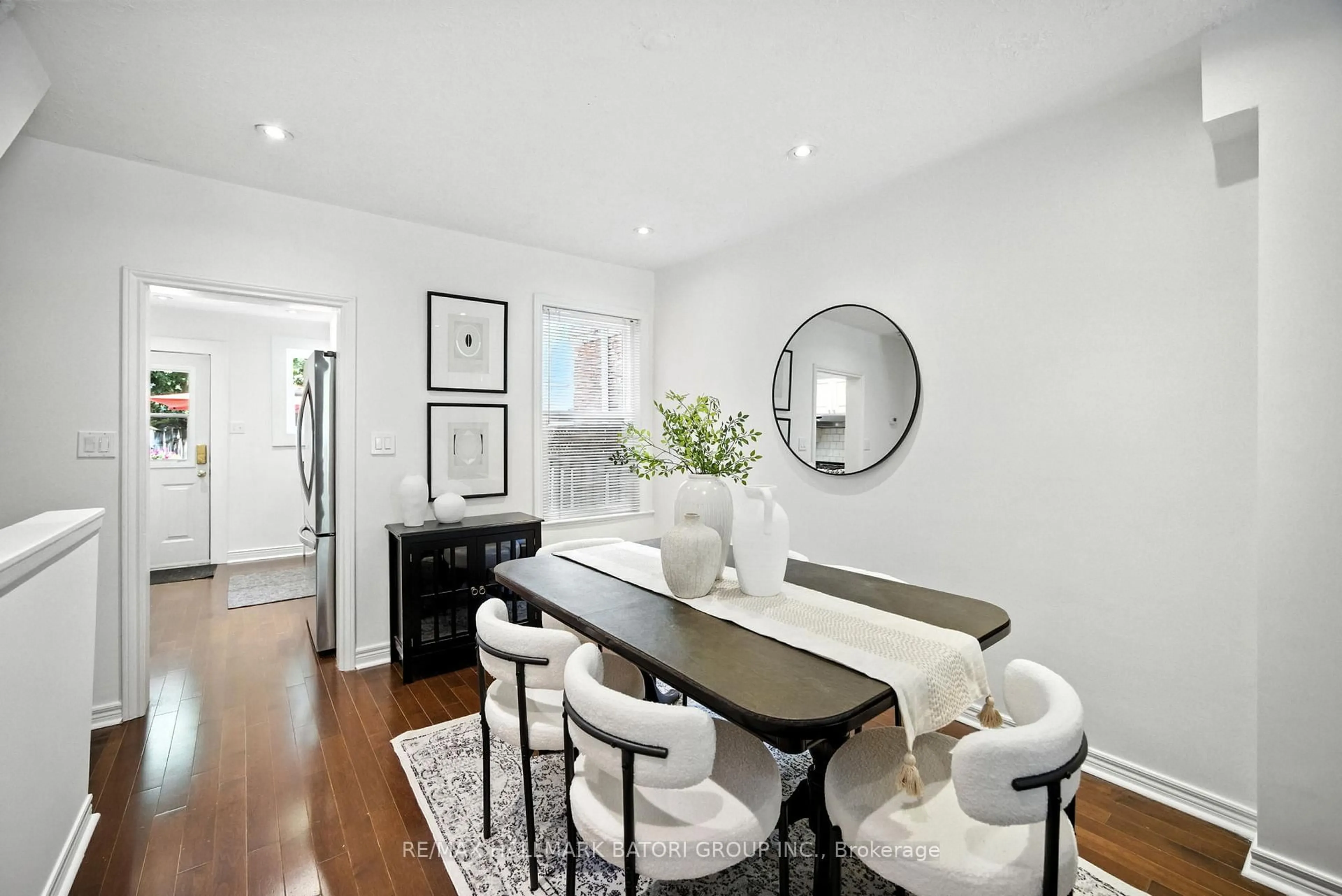 Dining room, unknown for 143 Soudan Ave, Toronto Ontario M4S 1V5
