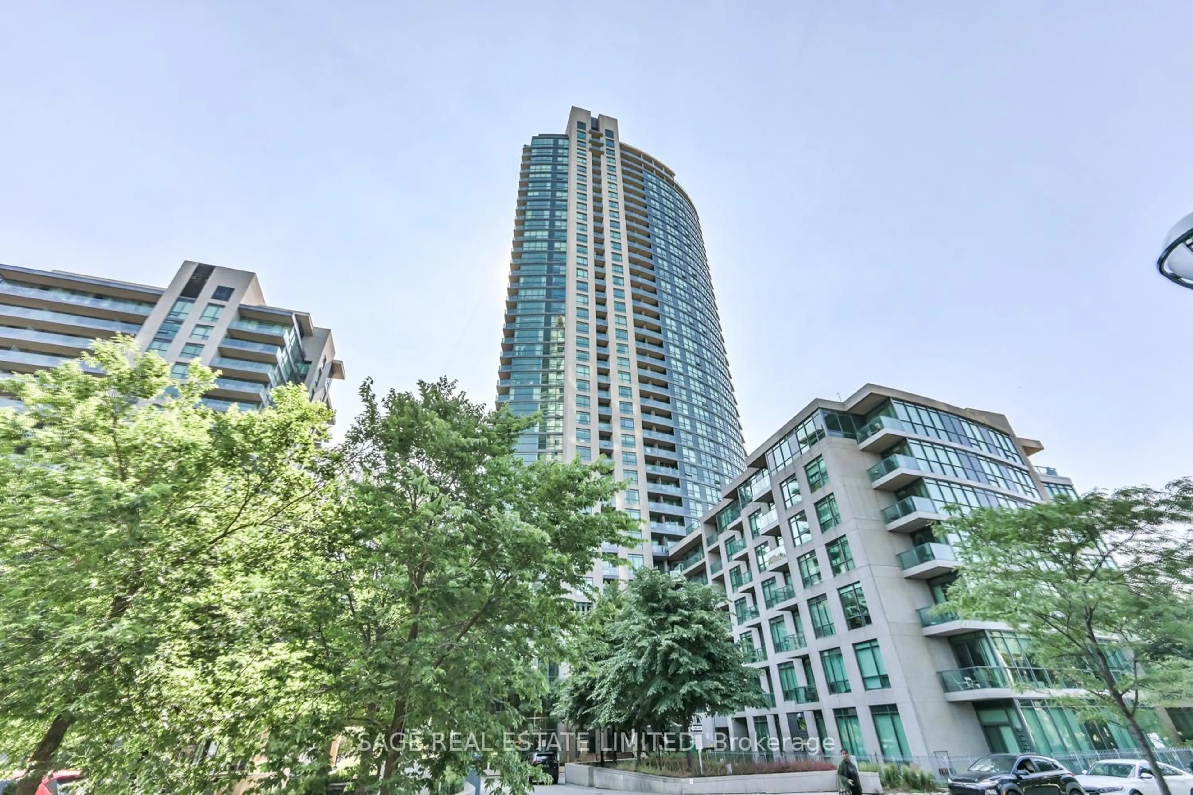 Unknown for 215 Fort York Blvd Blvd, Toronto Ontario M5V 4A2