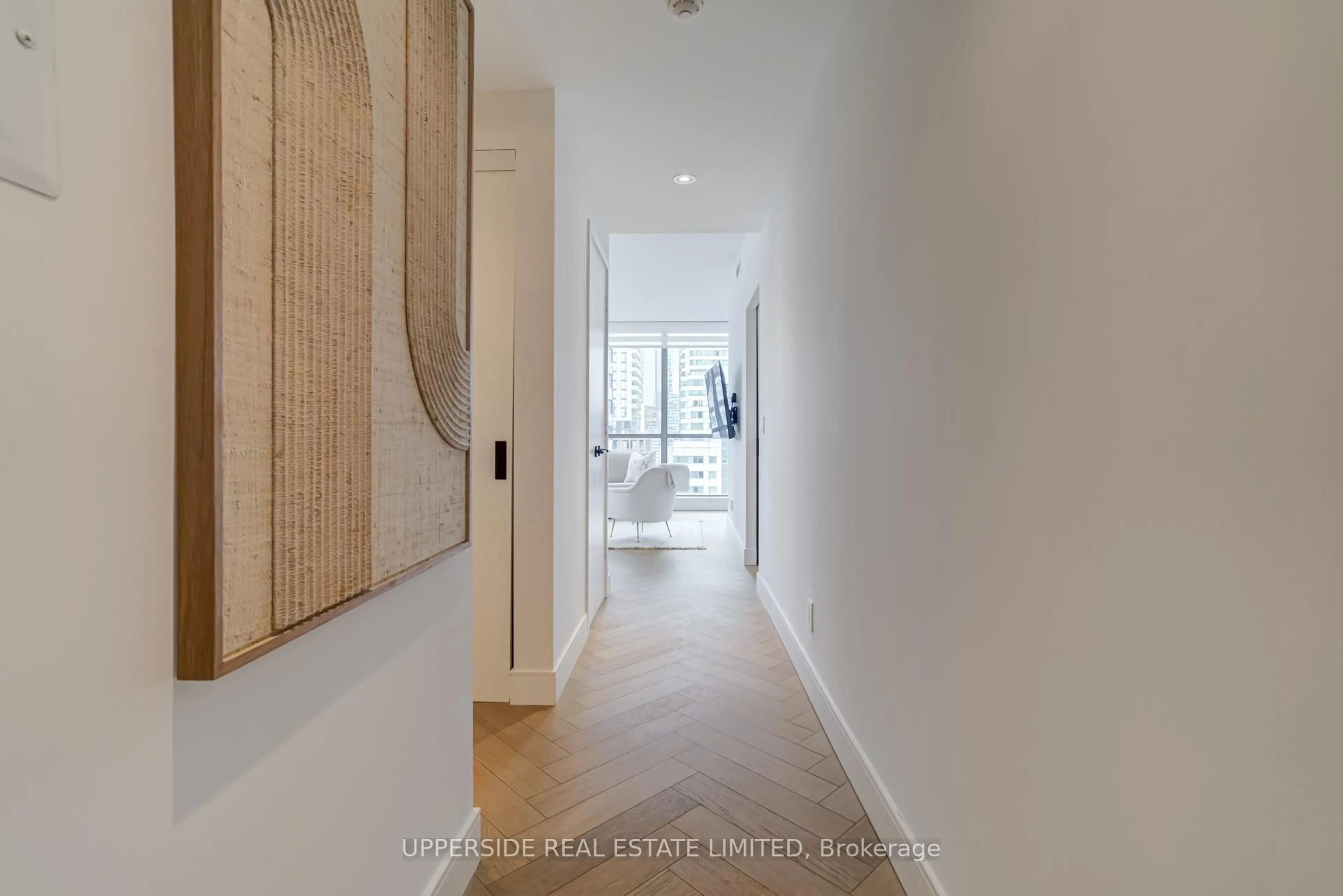 Indoor entryway for 8 Charlotte St #1103, Toronto Ontario M5V 0K4