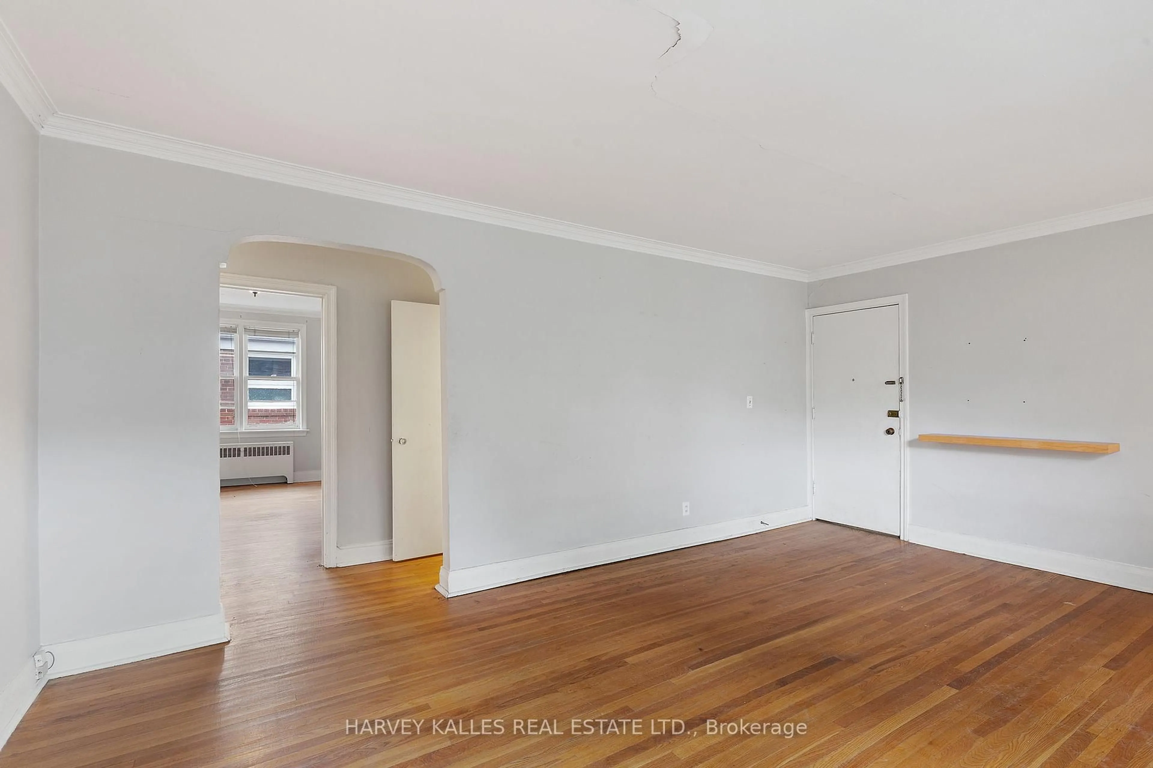 A pic of a room for 15 Warwick Ave #3, Toronto Ontario M6C 1T5
