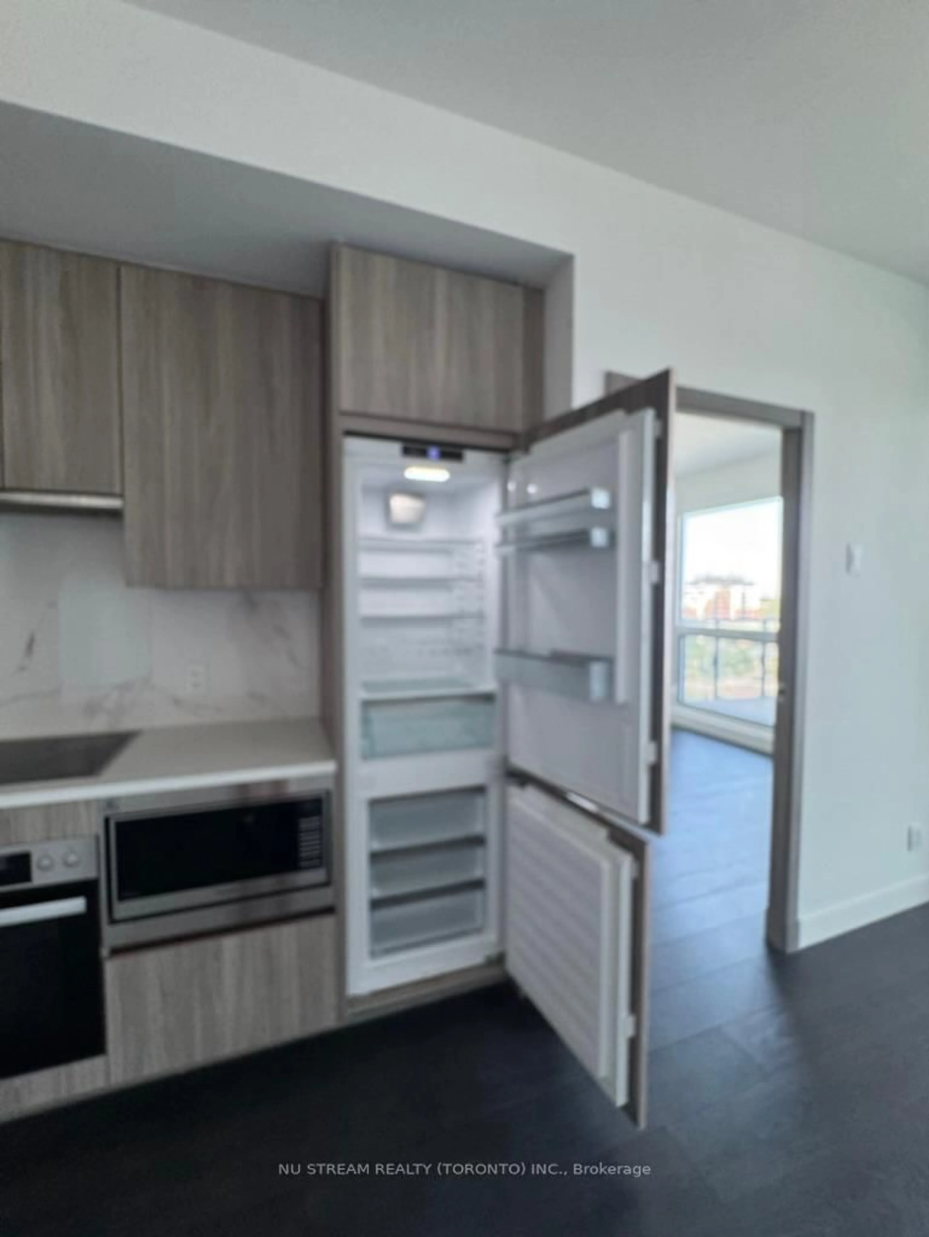 Standard kitchen, unknown for 25 McMahon Dr #1510, Toronto Ontario M2K 0J1